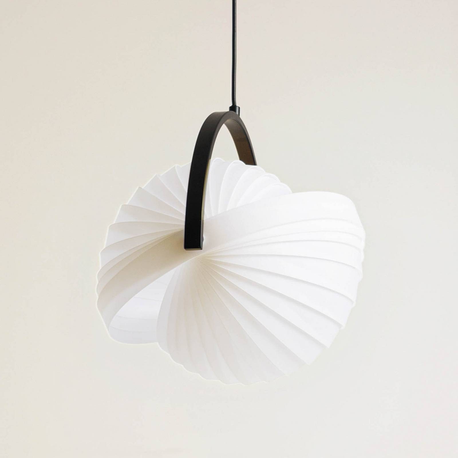Lucande Hängeleuchte Helva, Kunststoff Weiß IP20, 1 x 15 W LED