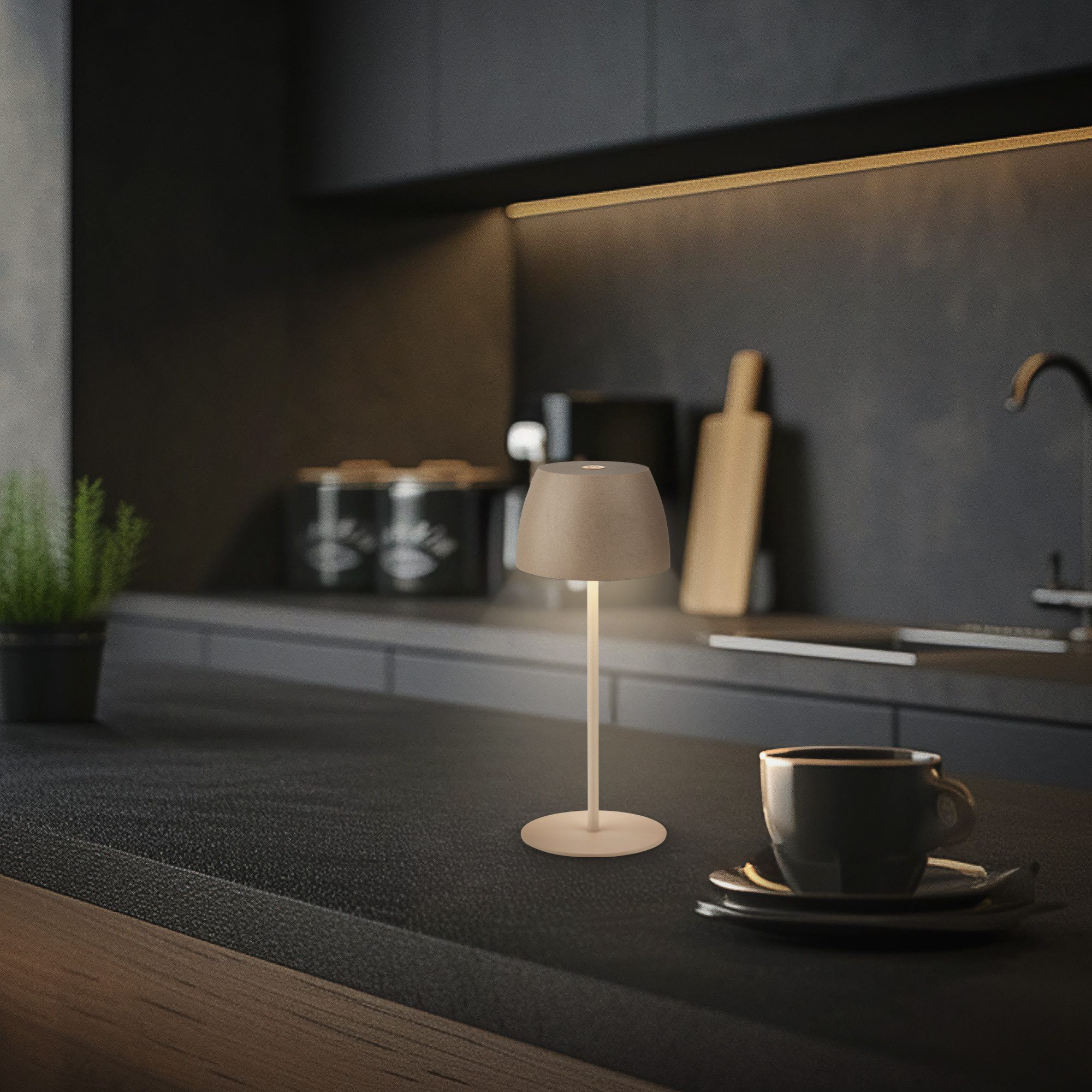 Briloner Leuchten Tischleuchte Akku Tischlampe dimmbar kabellos Außen/Innen, Ladekabel, LED fest integriert, 2700K - Extra - Warmweiß, Tischlampe kabellos 20x8cm Beige 2,5W Wohnzimmer Schlafzimmer Outdoor