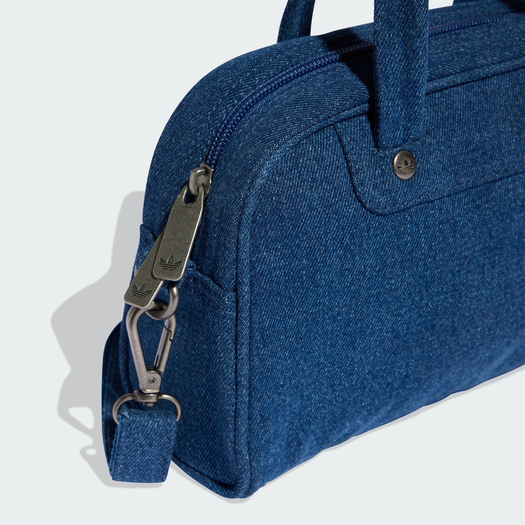 adidas Originals Schultertasche ADICOLOR MINI BOWLING BAG DENIM (1-tlg)