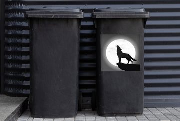 MuchoWow Wandsticker Eine Illustration eines heulenden Wolfs bei Vollmond - schwarz-weiß (1 St), Mülleimer-aufkleber, Mülltonne, Sticker, Container, Abfalbehälter