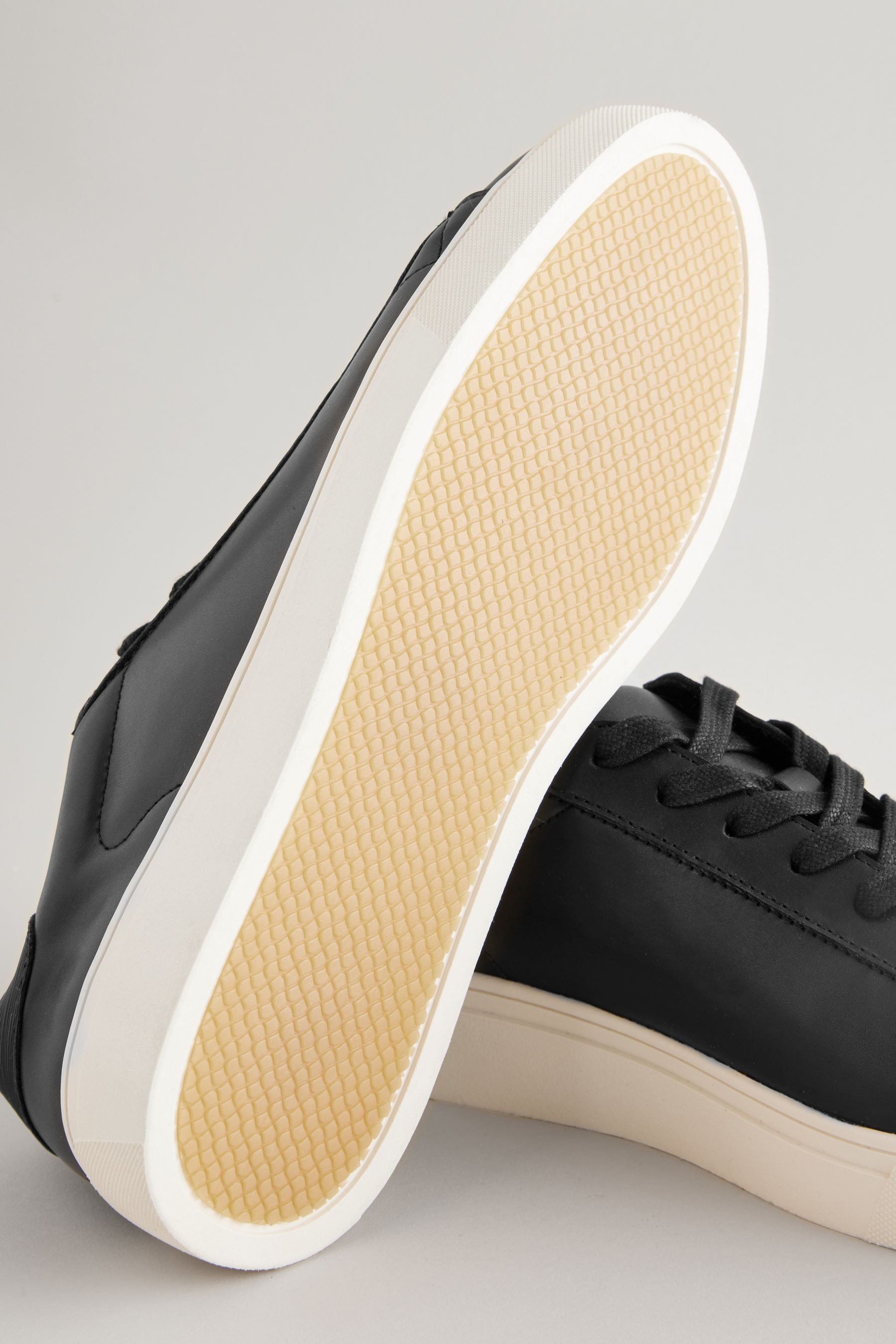 Next Minimalistische Sneaker Sneaker (1-tlg)
