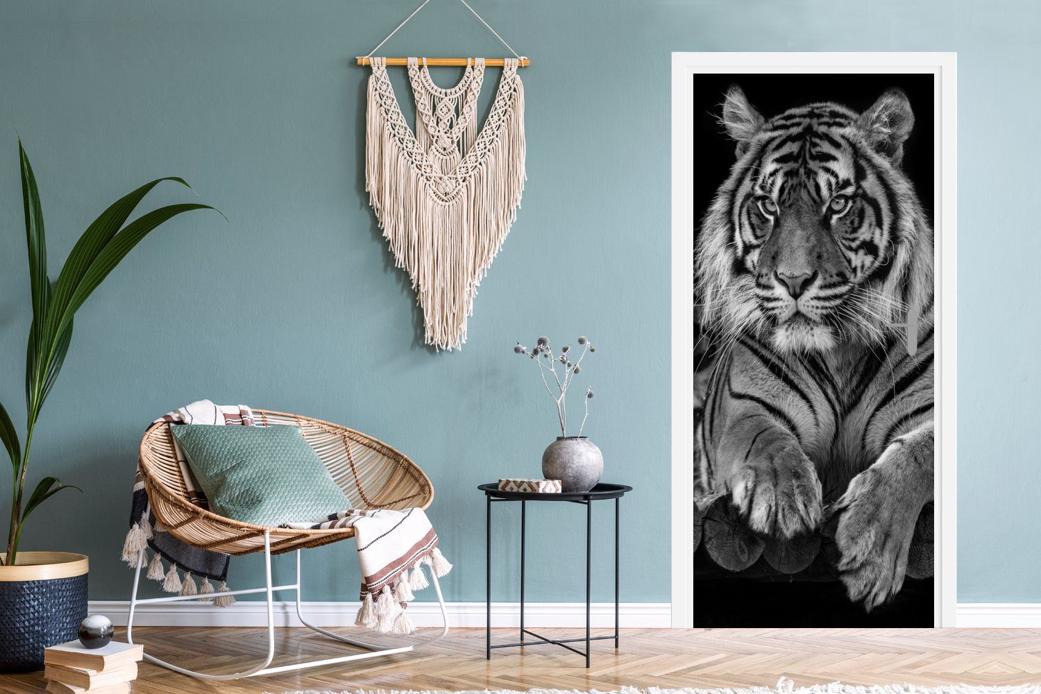 MuchoWow Türtapete Sumatra-Tiger auf St), bedruckt, Hintergrund, Matt, (1 Fototapete Türaufkleber, schwarzem 75x205 für Tür, cm