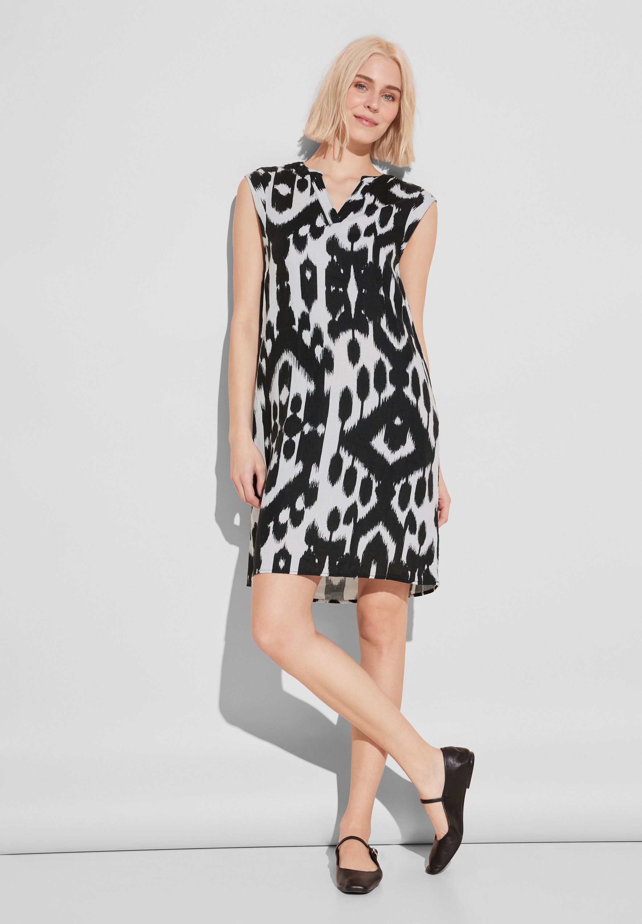 STREET ONE Sommerkleid mit All-Over Print mehr