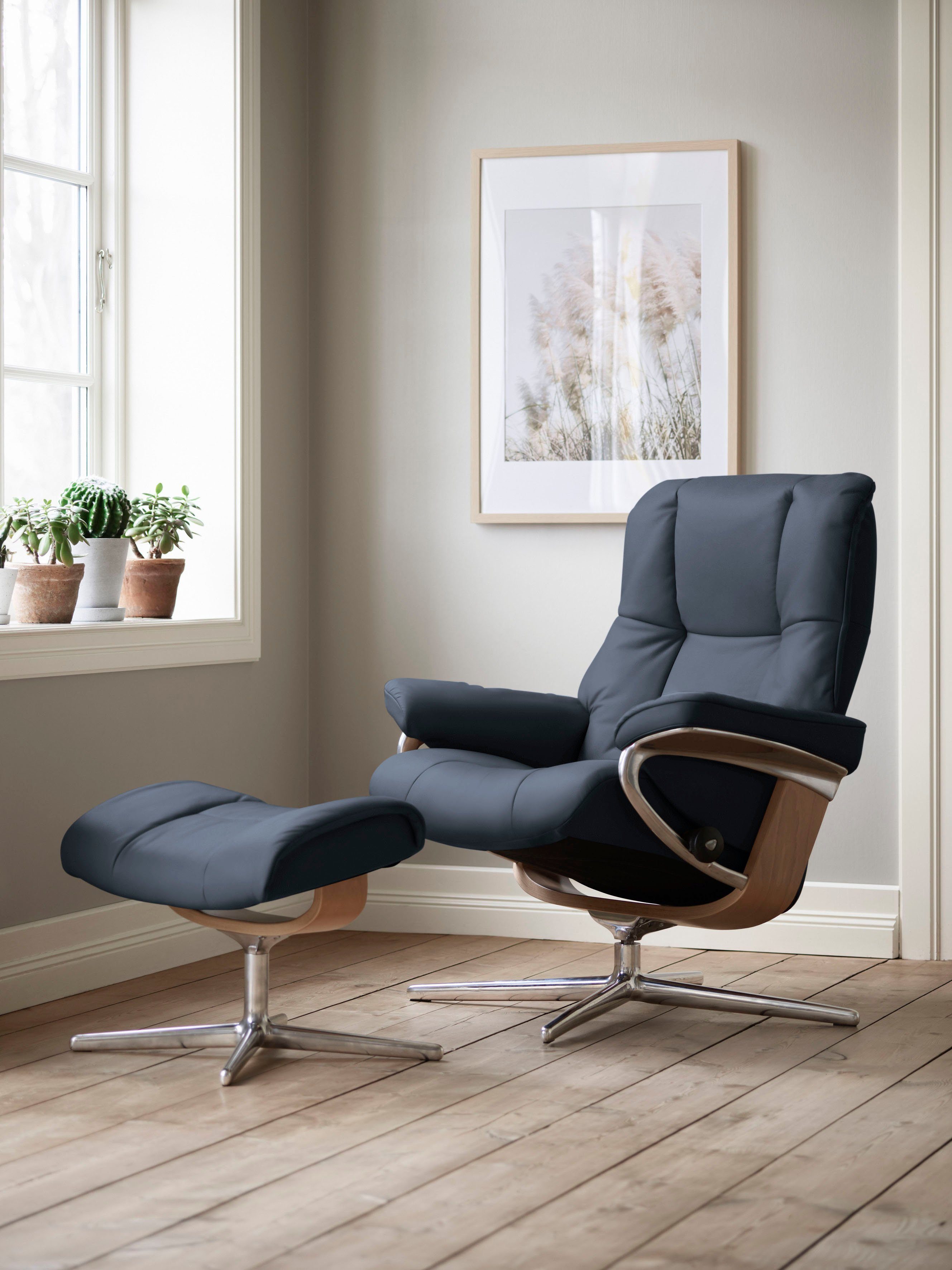 mit Relaxsessel Cross Hocker), Base, S, mit Stressless® Größe Hocker, & Holzakzent M mit Eiche (Set, L, Relaxsessel Mayfair