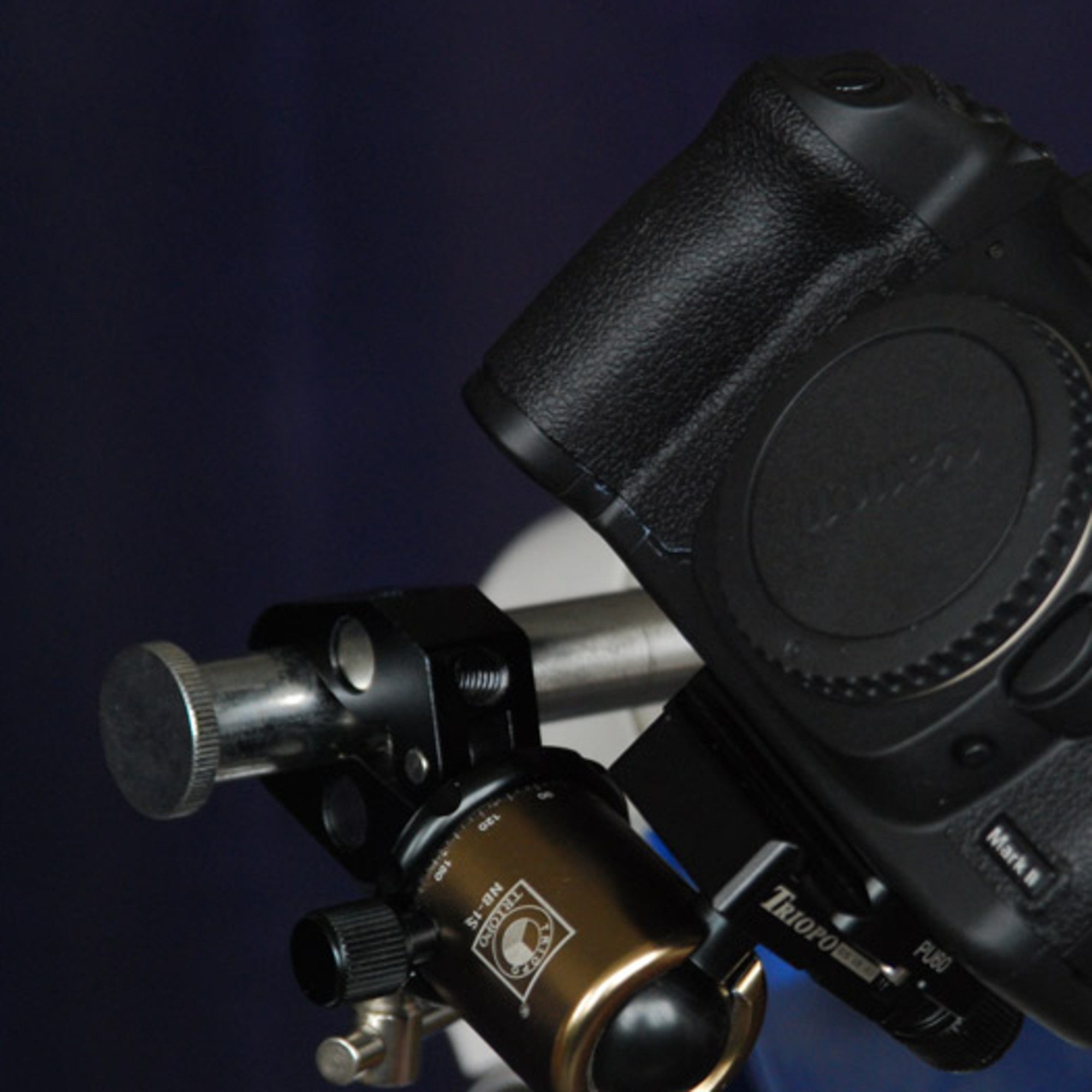 ASToptics Teleskop ASToptics Universal-Kamerahalterung für Gegengewichtsstange