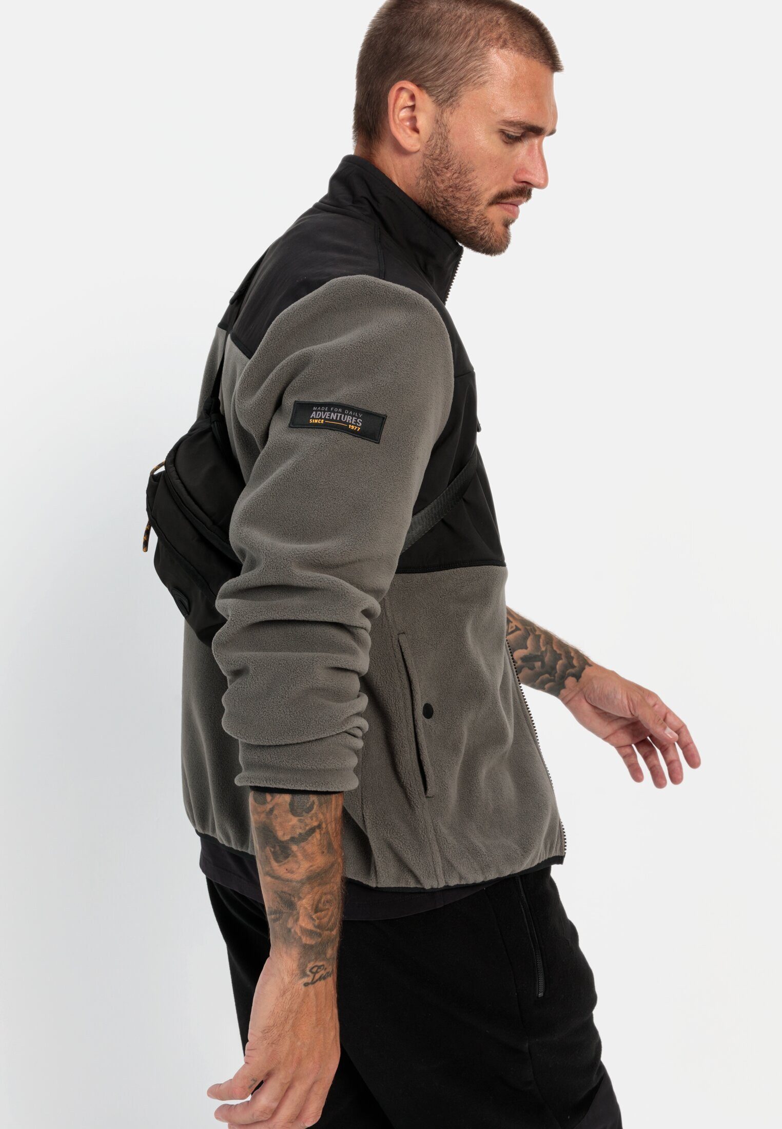 camel active Fleecejacke aus recyceltem Material Badge