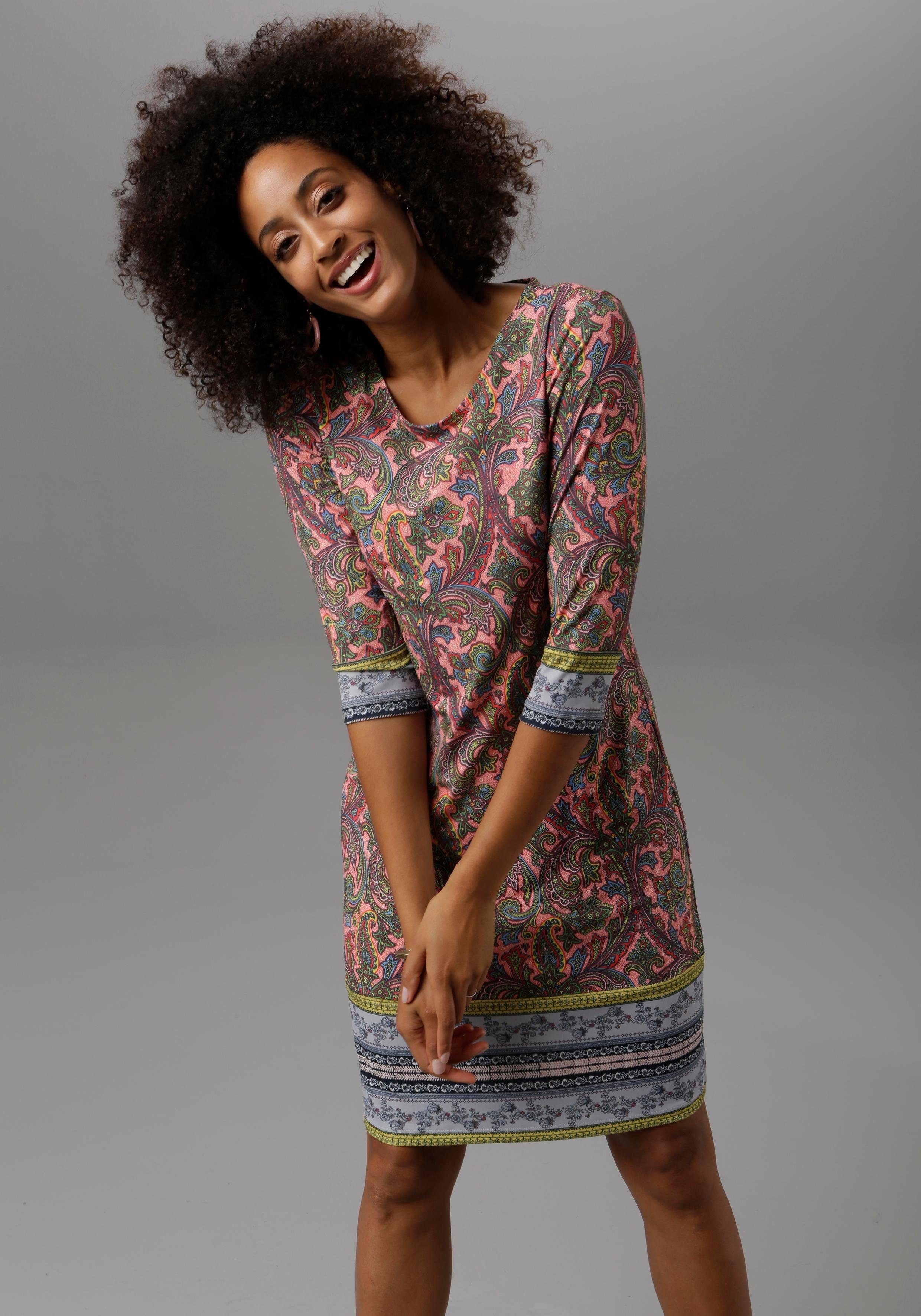 Muster farbenfrohem Jerseykleid SELECTED Aniston mit