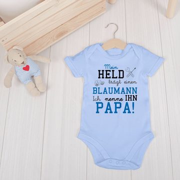 Shirtracer Shirtbody Mein Held trägt einen Blaumann Sprüche Baby