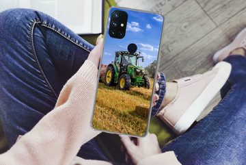 MuchoWow Handyhülle Traktor - Bauernhof - Heu - Feld - Sonne - Landleben, Phone Case, Handyhülle OnePlus Nord N10 5G, Silikon, Schutzhülle