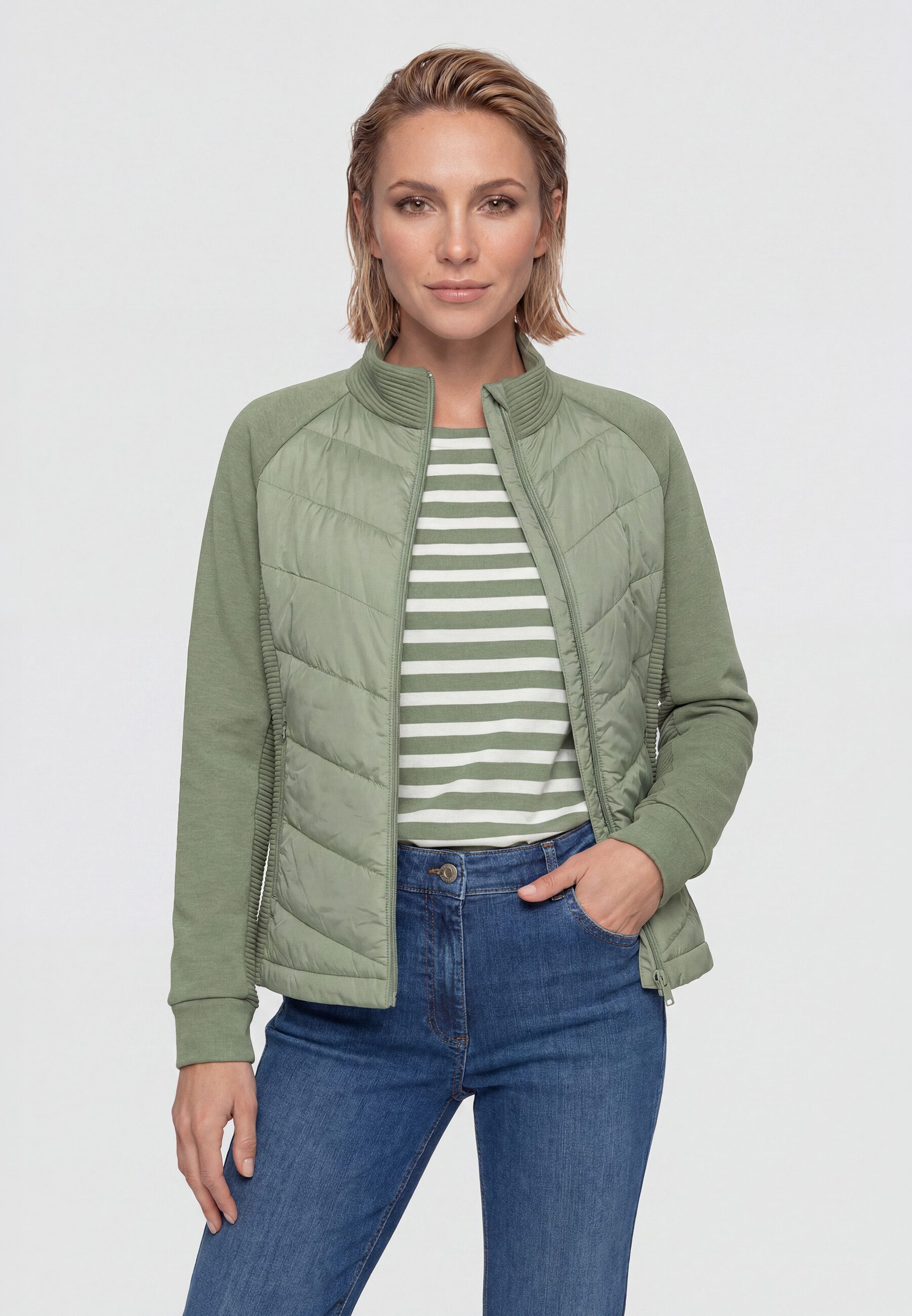 Olsen Kurzjacke mit Steppstruktur und Stehkragen
