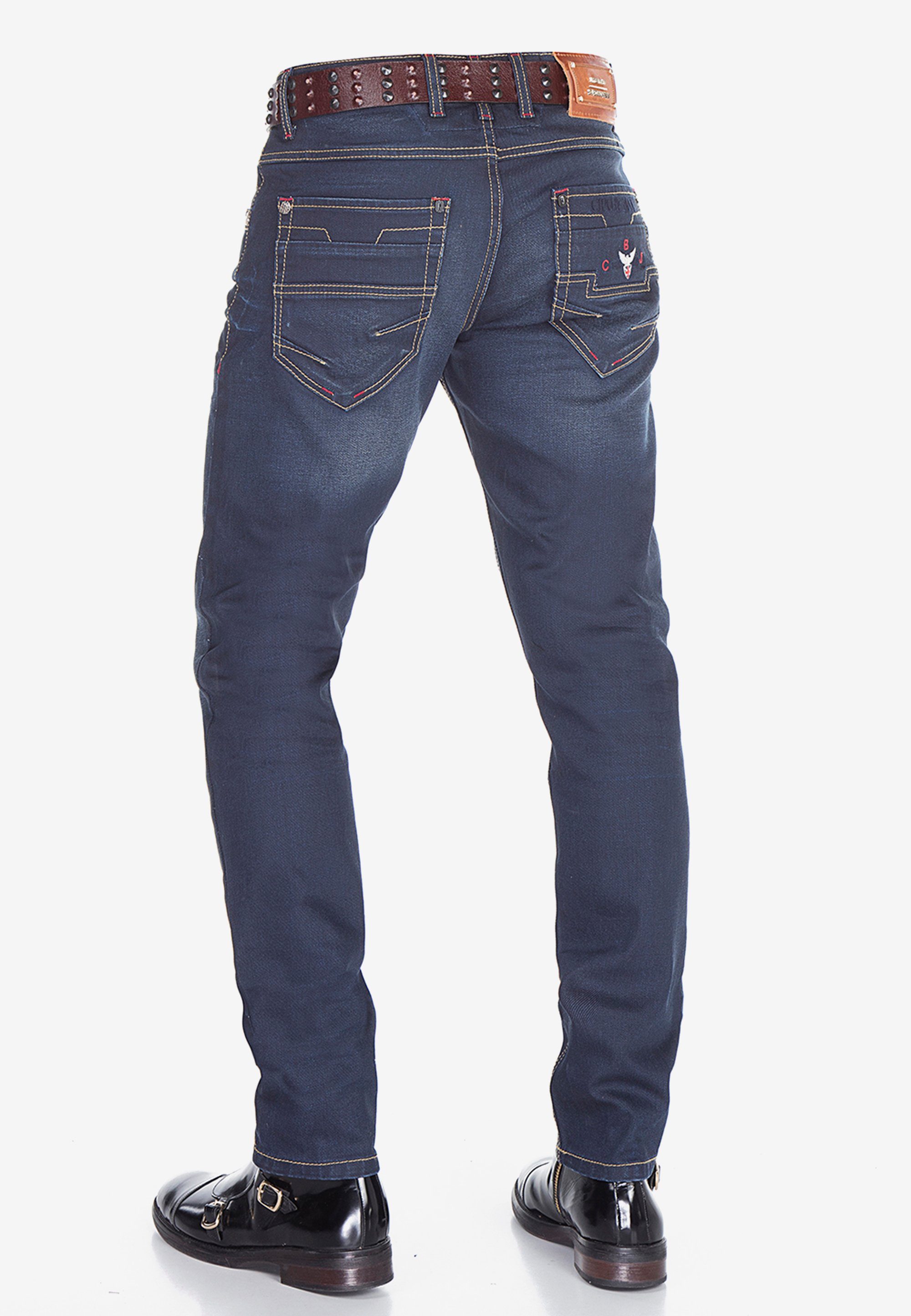 Cipo & Baxx Bequeme klassischem Jeans Schnitt mit