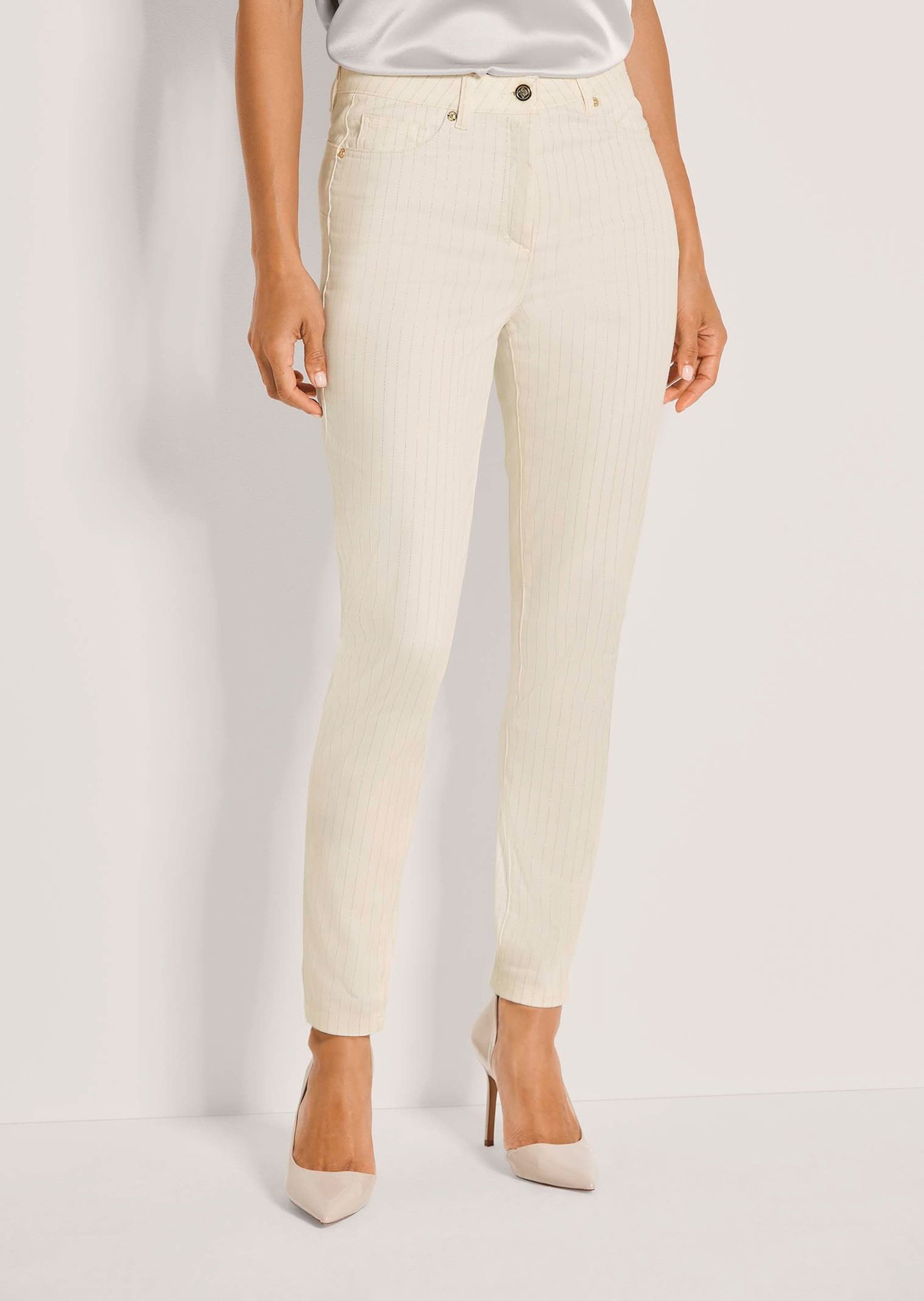 MADELEINE Stoffhose Baumwollhose mit Nadelstreifen Stoffhose mit Formbund, Gürtelschlaufen, Taschen und Knöchellänge