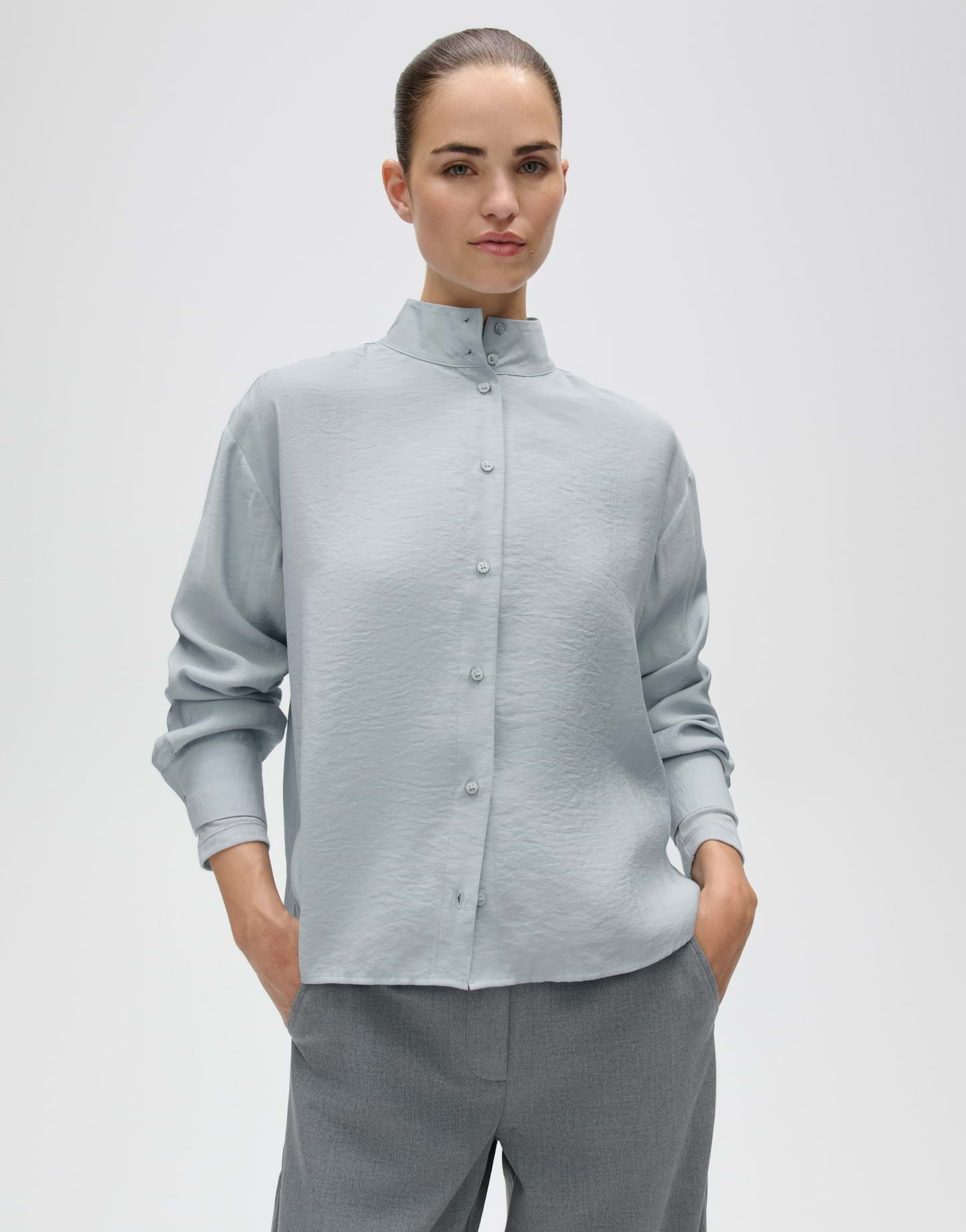OPUS Satinbluse Fasofta aus Satin mit Crash-Optik Weite Silhouette mit Stehkragen und Faltendetail am Rücken