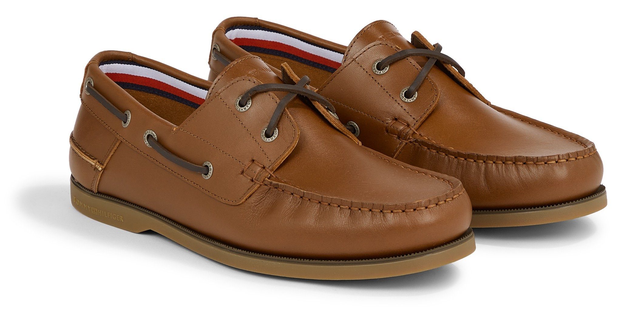 Tommy Hilfiger TH BOAT SHOE CORE LEATHER Bootsschuh mit modischen Durchzügen, Freizeitschuh, Halbschuh, Schnürschuh