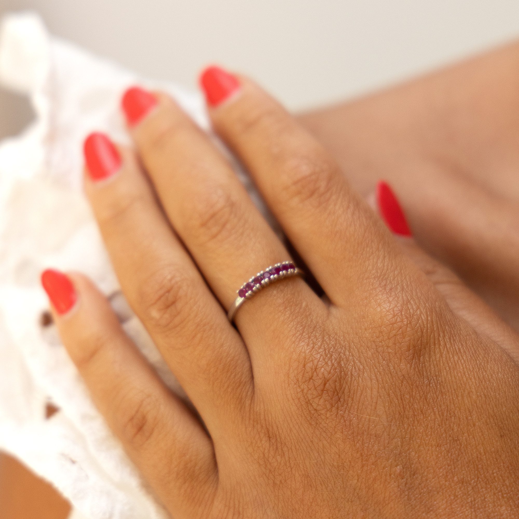 Fascination by Ellen K. Fingerring Gold 375 mit echten Rubinen