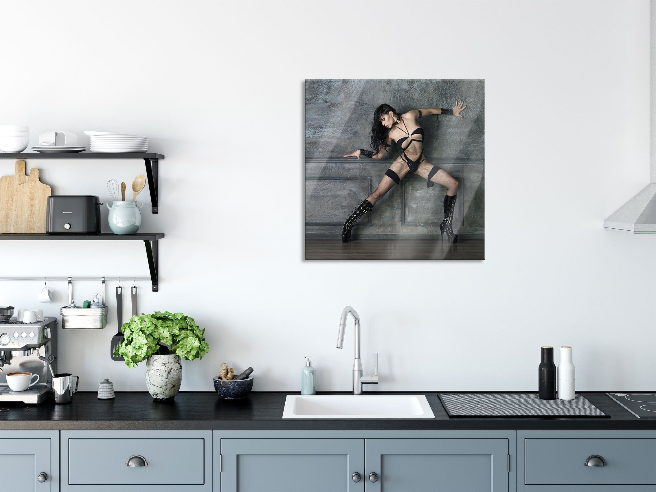 Pixxprint Glasbild Erotische Frau in High Heels und Dessous, Erotische Frau in High Heels und Dessous (1 St), Glasbild aus Echtglas, inkl. Aufhängungen und Abstandshalter