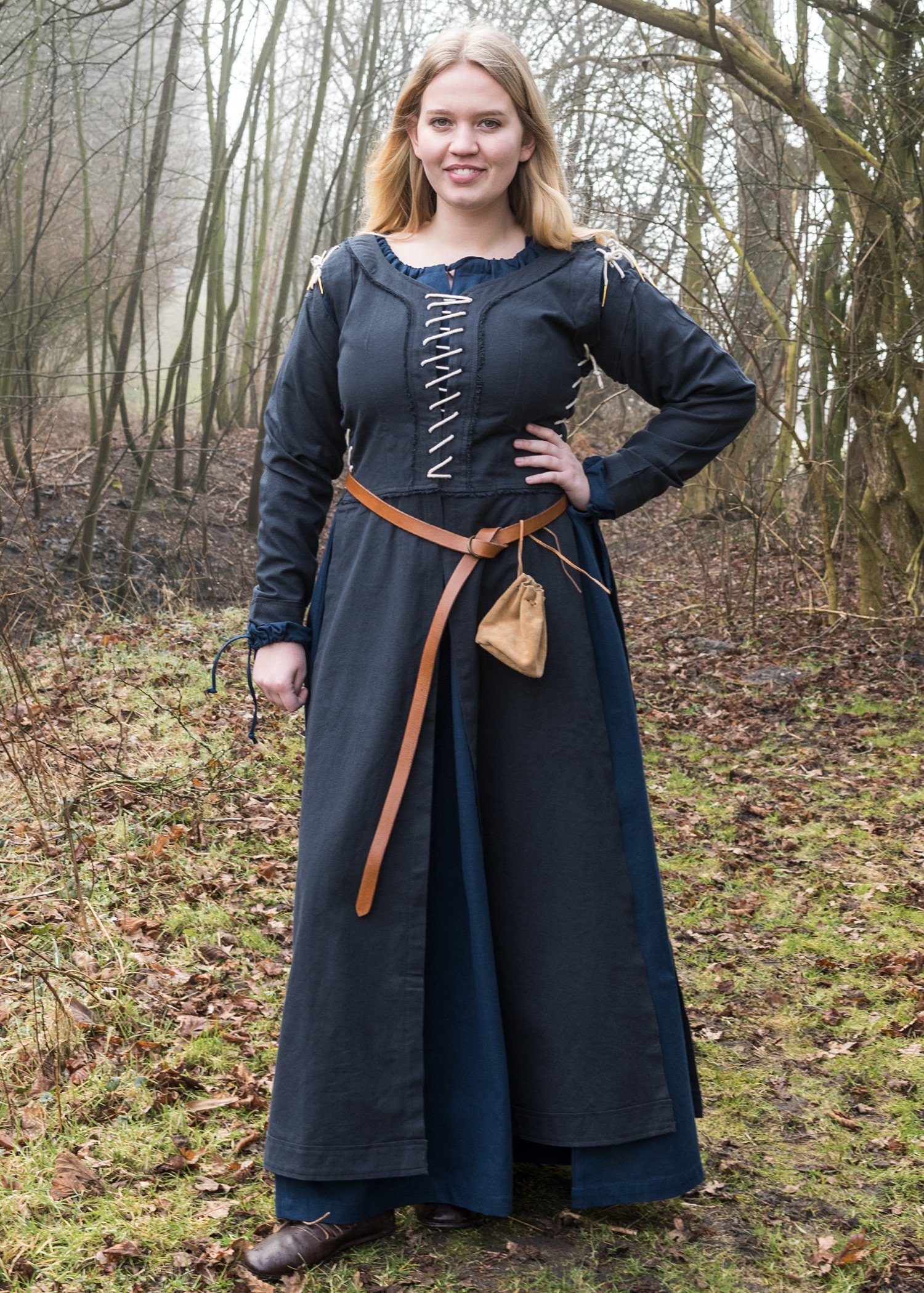 Battle Merchant Ritter-Kostüm Mittelalterliches Überkleid Marit mit Schnürungen, dunkelblau