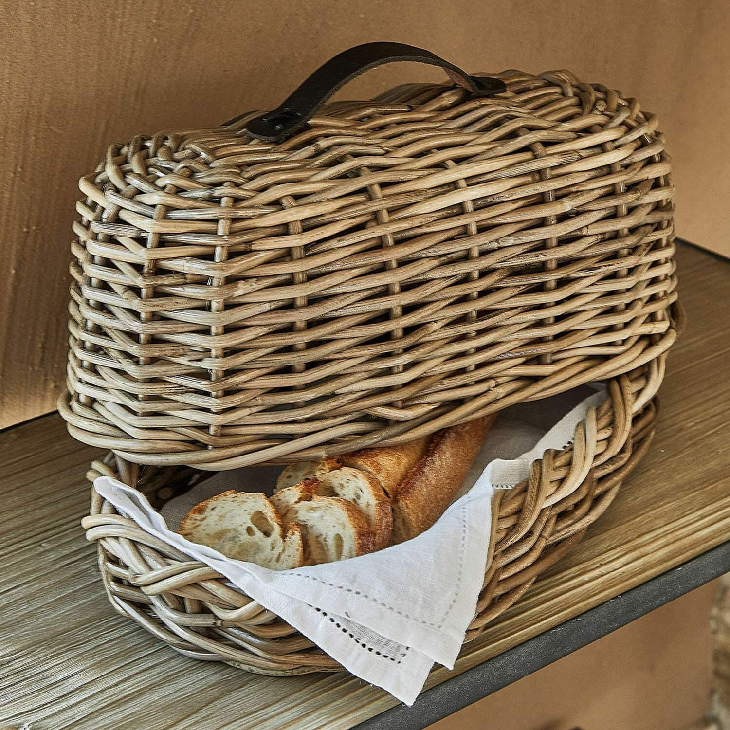 Mirabeau Brotkasten Brotbox Gioialetto braun, Rattan, Rattan (calamus tetradactylus hance), Henkel: 100% Rindsleder (bos taurus domesticus gmelin) – Bild 4 von 5