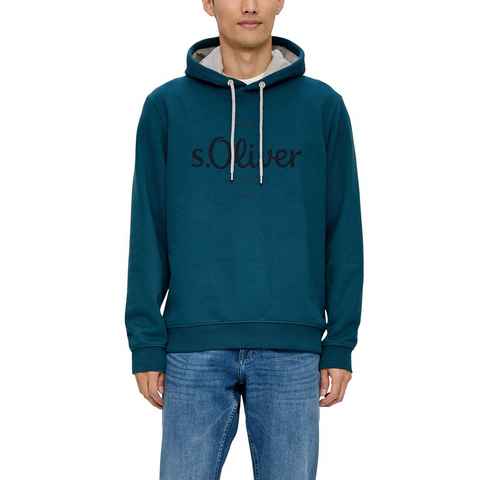 s.Oliver Kapuzensweatshirt mit gummiertem Print