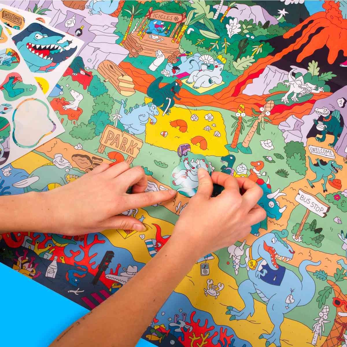 OMY Malvorlage Sticker Poster Dino Suchen & Finden 100 Sticker 70x100 cm Kinder