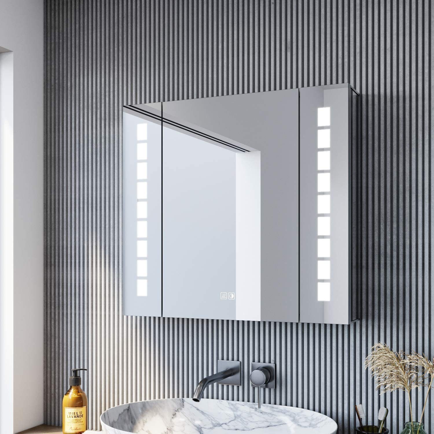 SONNI Spiegelschrank Breite 65cm mit Beleuchtung Spiegelschrank Bad mit Touch, Steckdose, Aluminium Beschlagfrei, 65×60cm LED