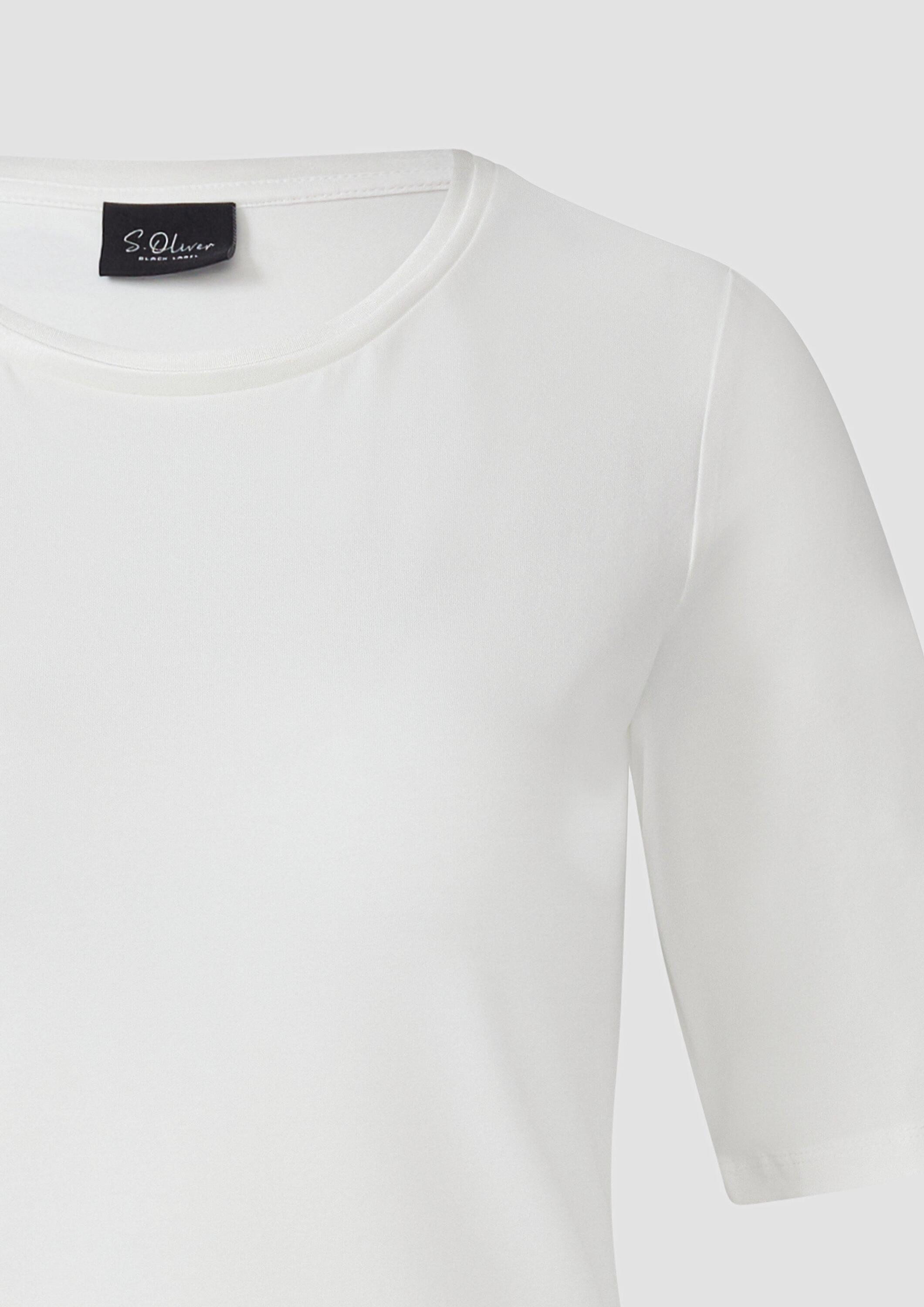 s.Oliver Kurzarmshirt T-Shirt T-Shirt aus Baumwollmix mit Satindetail am Ausschnitt