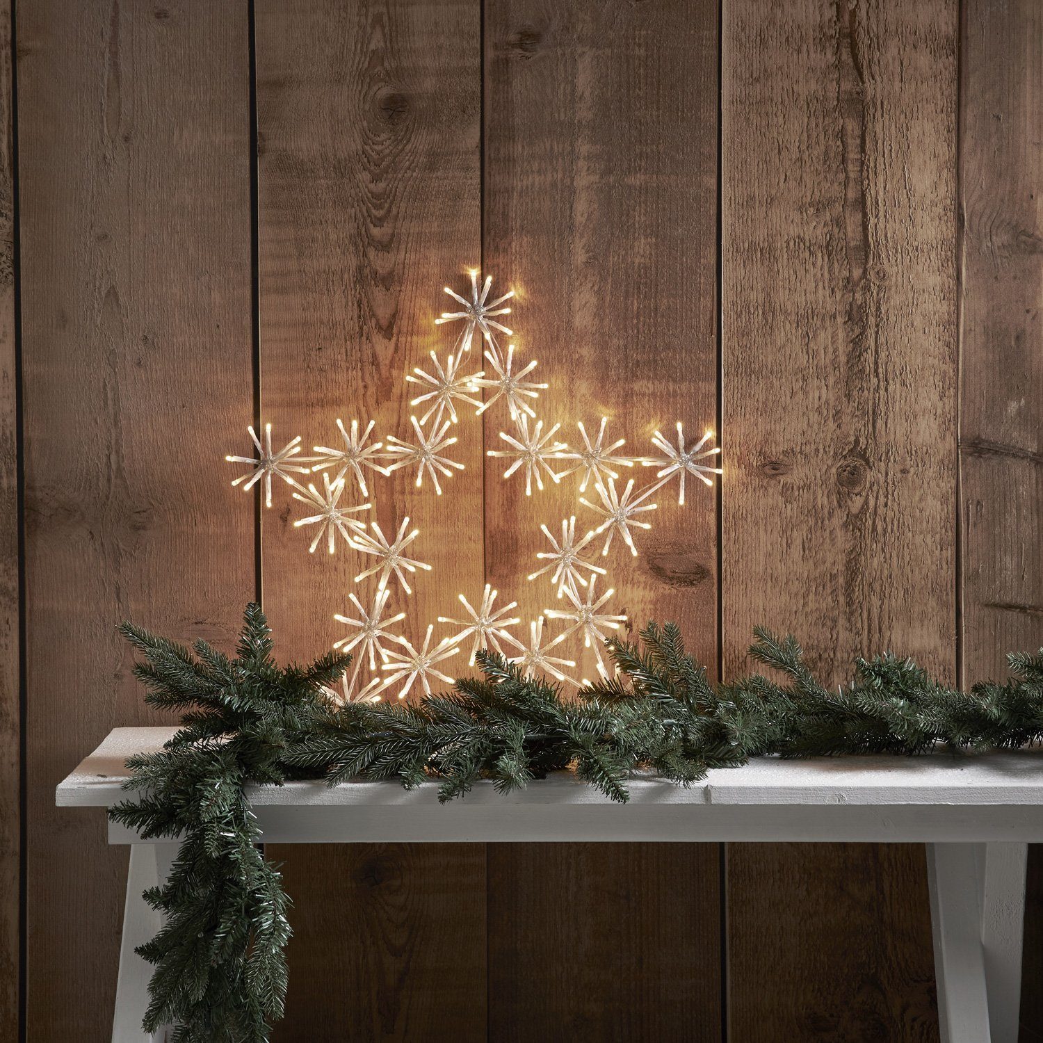 STAR TRADING LED-Stern für außen LED Stern Leuchtstern hängend 60cm für Außen Weihnachtsdeko Terrasse, LED Classic, warmweiß (2100K bis 3000K)