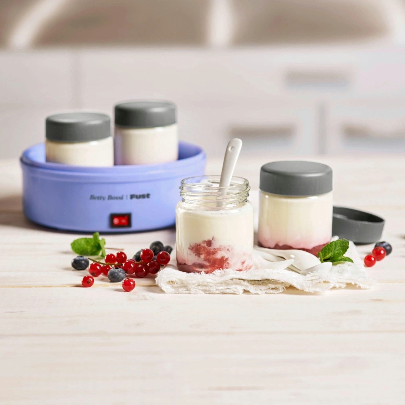 Betty Bossi Joghurtbereiter Mini-Jogurtino 4 Portionen mit Gläser + Deckel