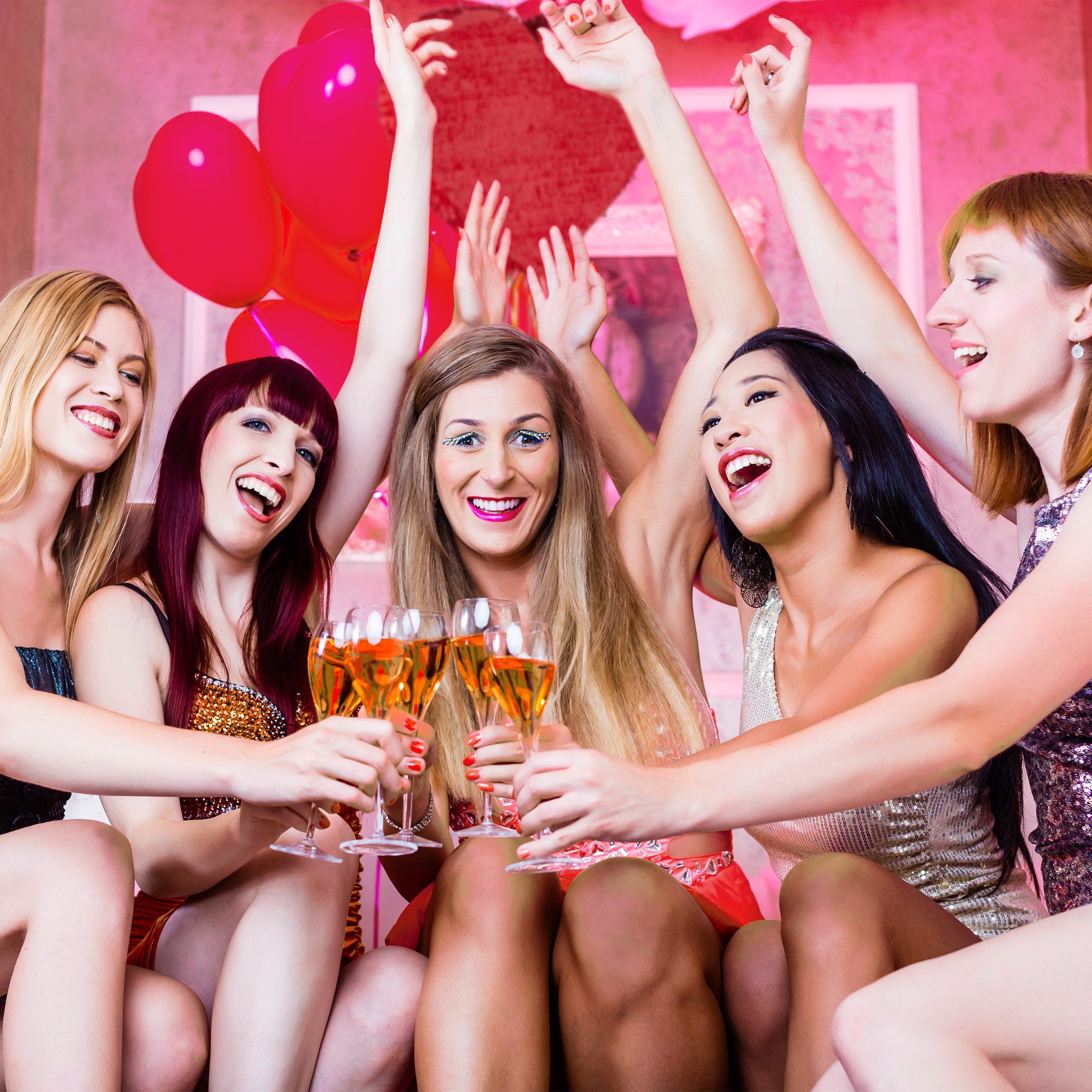 relaxdays Aufblasbares Partyzubehör Herzpinata rot