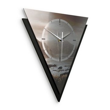 Kreative Feder Wanduhr Dreieckige 3D Designer-Wanduhr „Küste“ in modernem Metallic-Look (ohne Ticken; Funk- oder Quarzuhrwerk; elegant, außergewöhnlich, modern)