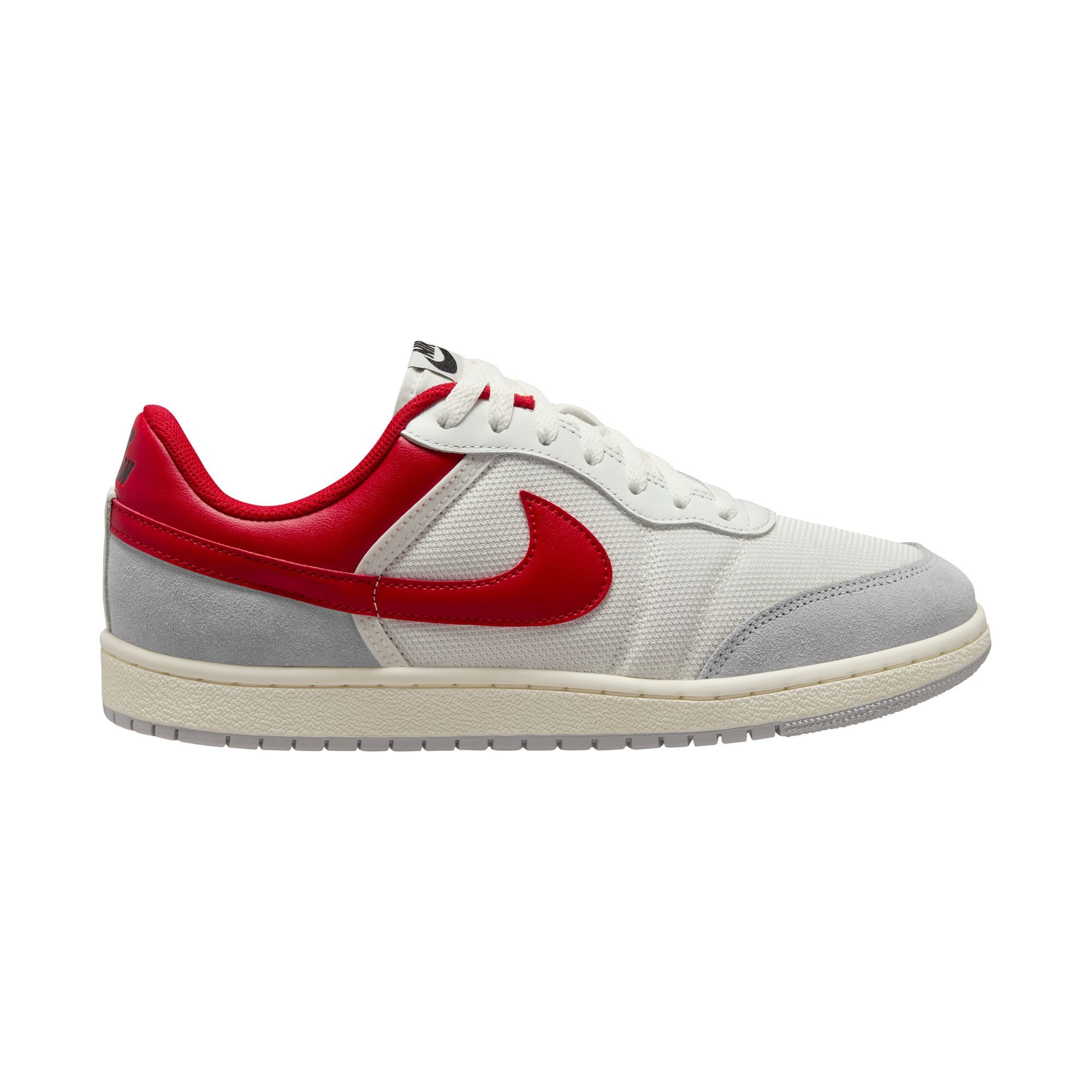 Jordan Air Jordan Skyline Low Sneaker inspiriert vom Look des Air Jordan 1