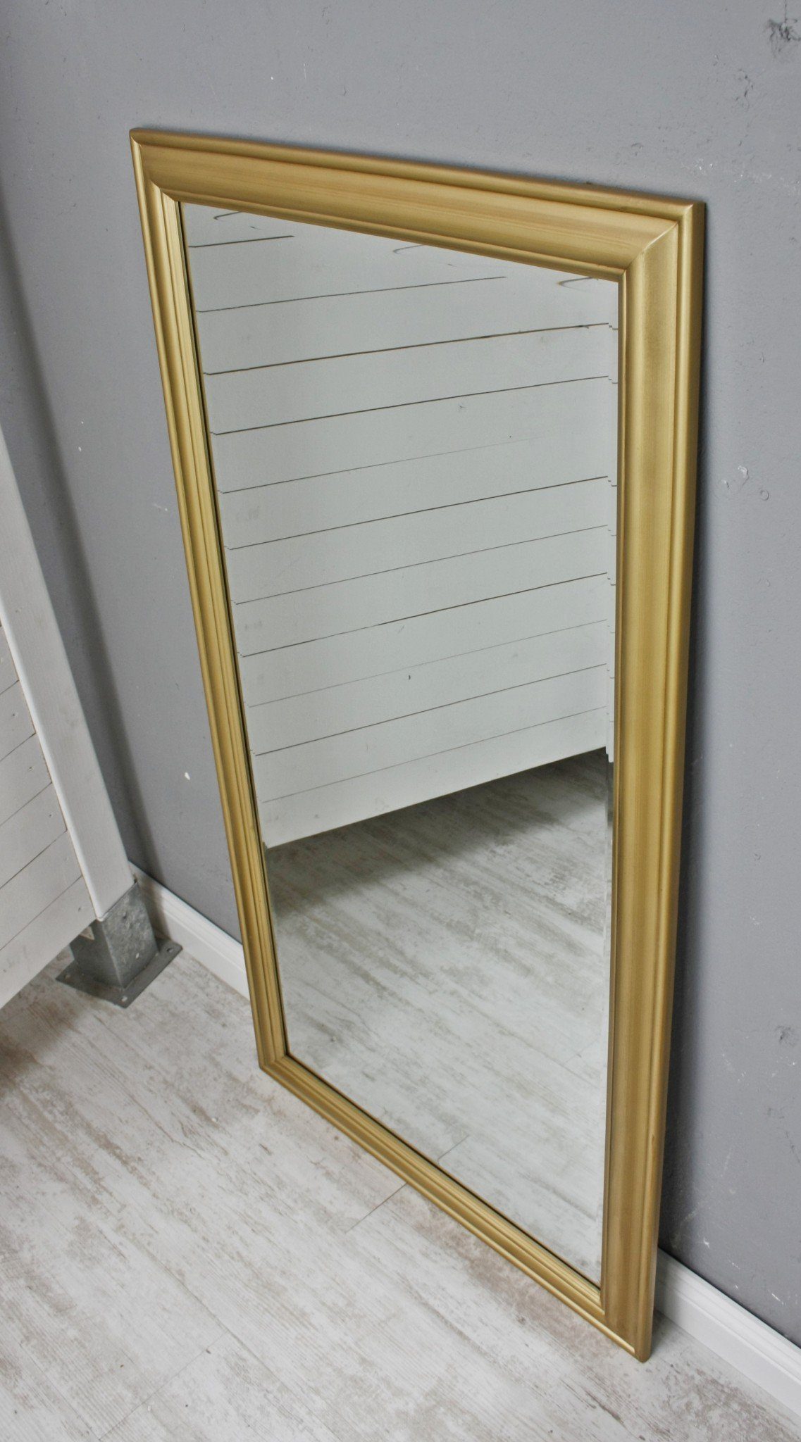 Spiegel: schlicht Spiegel 132x72x7 132x72x5cm, Landhaus Badspiegel Klassisch Wandspiegel Gold elbmöbel