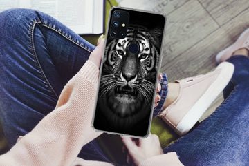 MuchoWow Handyhülle Tiger - Tiere - Schwarz - Weiß - Porträt - Wild, Phone Case, Handyhülle OnePlus Nord N10 5G, Silikon, Schutzhülle