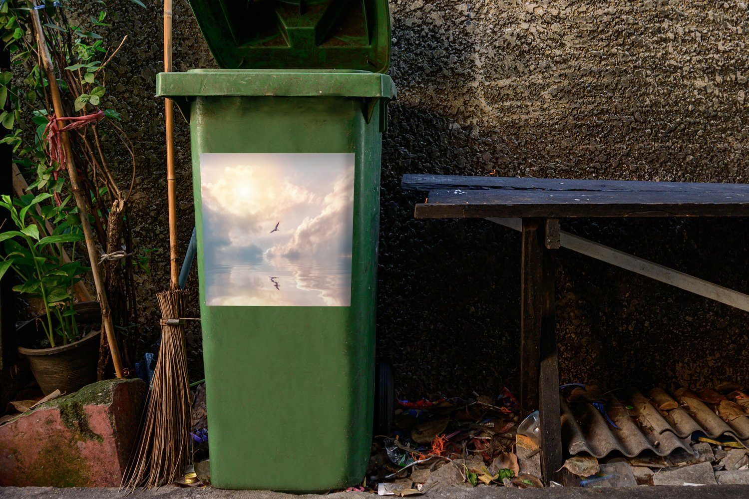 Container, Sonne Vogel Sticker, Meer Abfalbehälter Wandsticker (1 St), Mülleimer-aufkleber, Mülltonne, - - MuchoWow