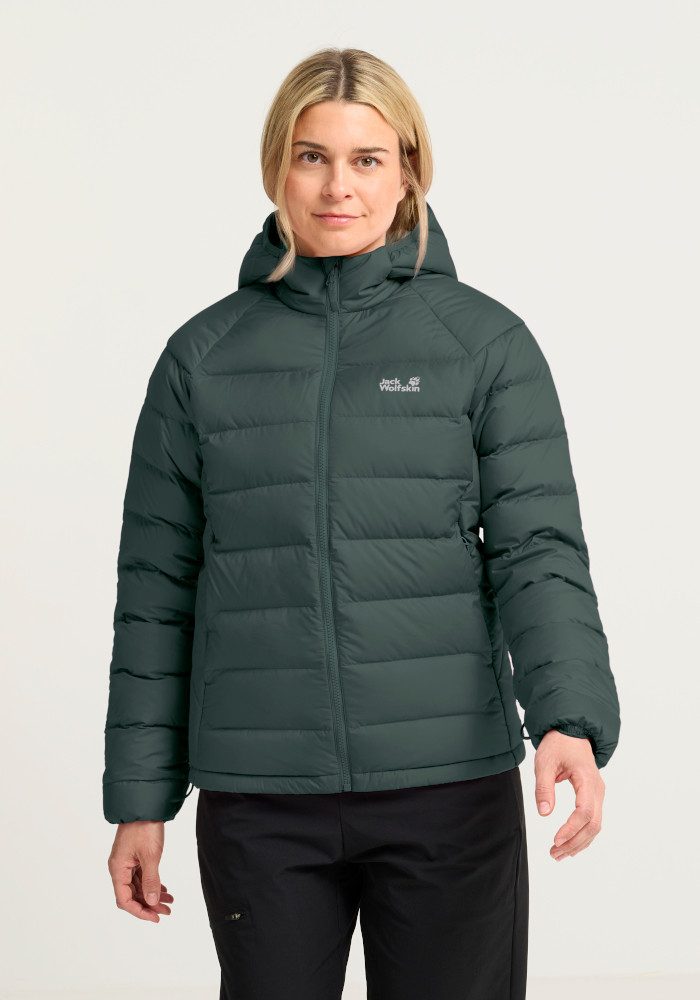 Jack Wolfskin Daunenjacke WILD PASS DOWN HOODY W RDS mit Kapuze, warm gefüttert, wind- und wasserabweisend, leicht