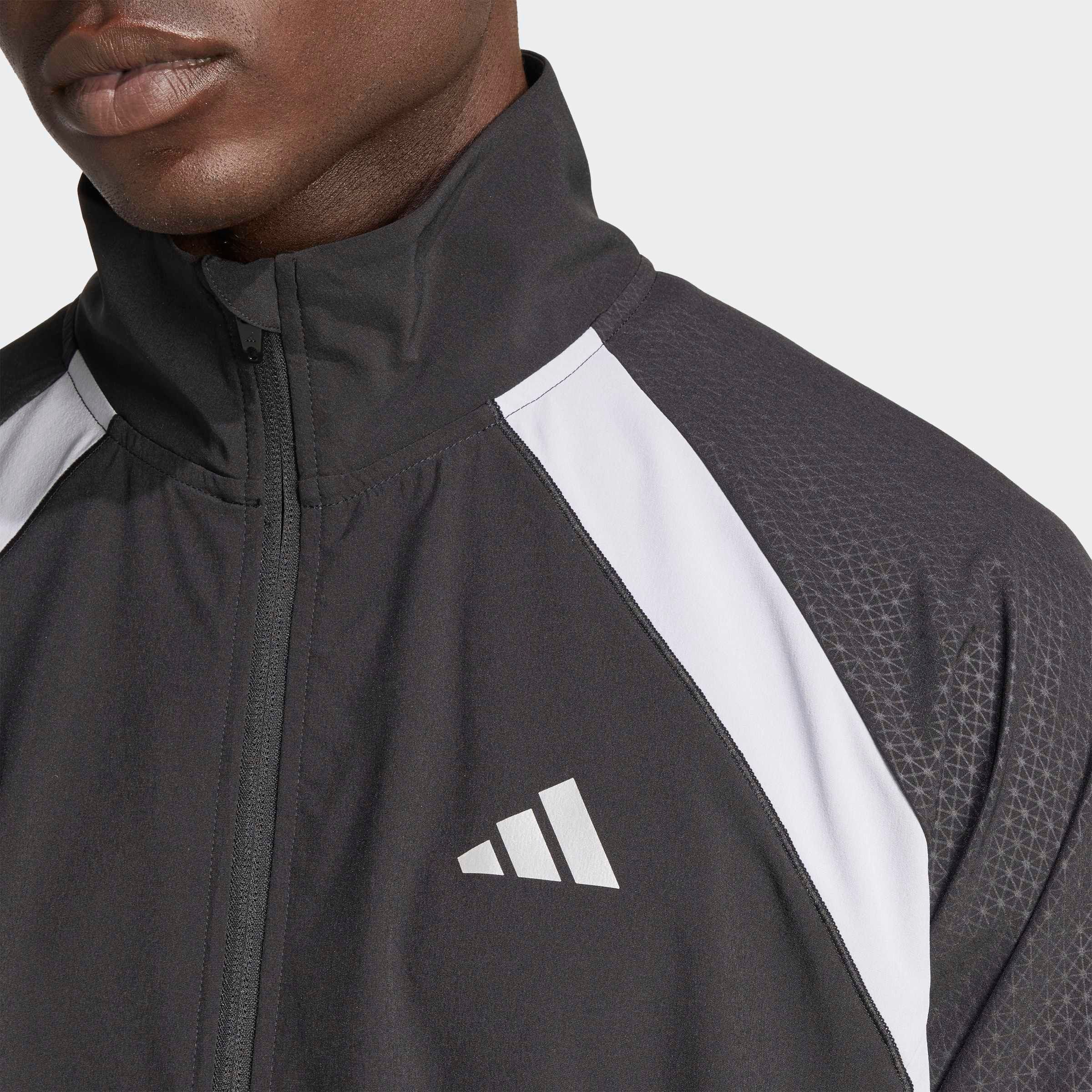 adidas Performance Trainingsjacke TECH APP für Fitnessstudio und Alltag, schnell trocknende Fasern
