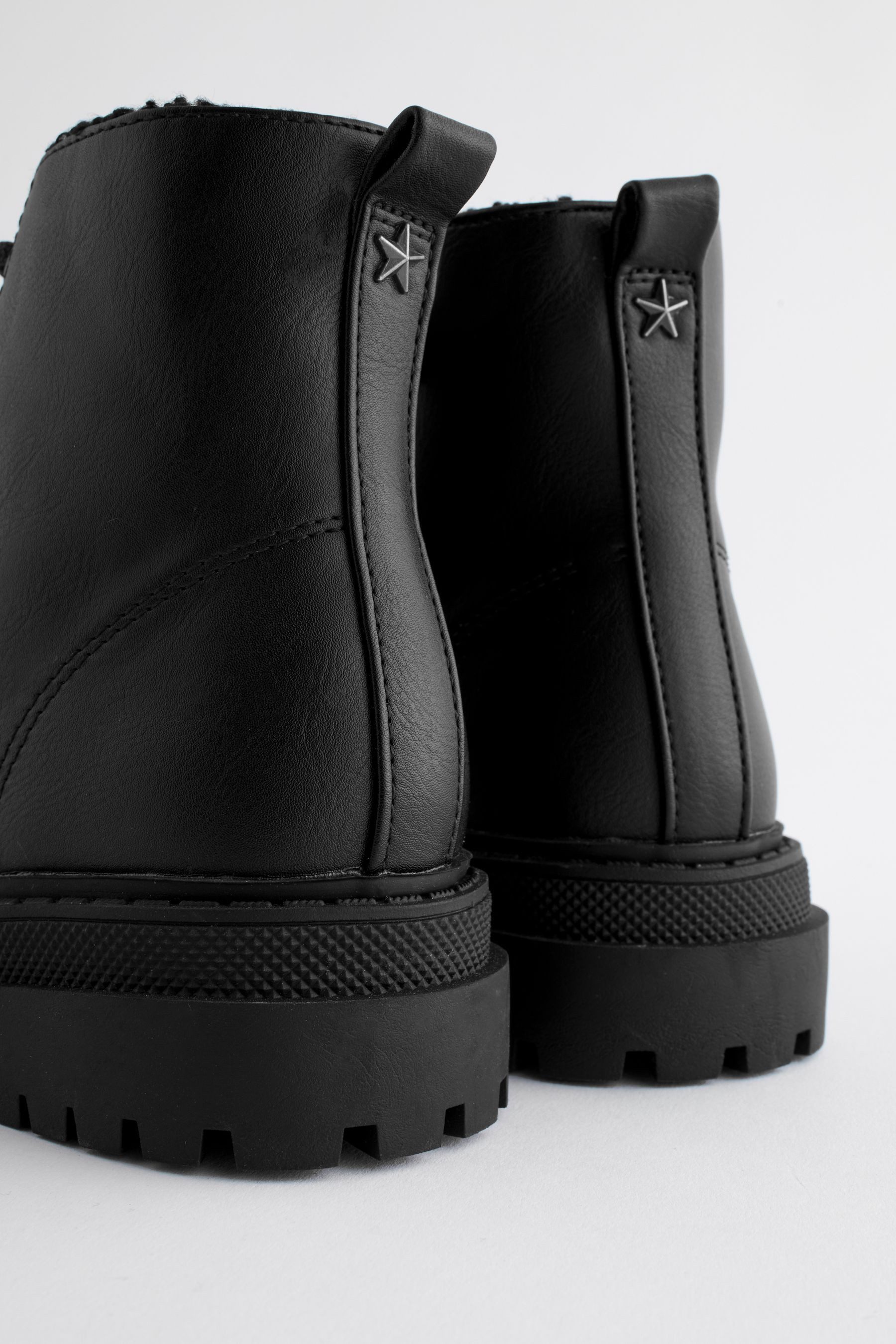 Next Warm gefütterte Schnürstiefel - Weite Passform Schnürstiefelette (1-tlg)