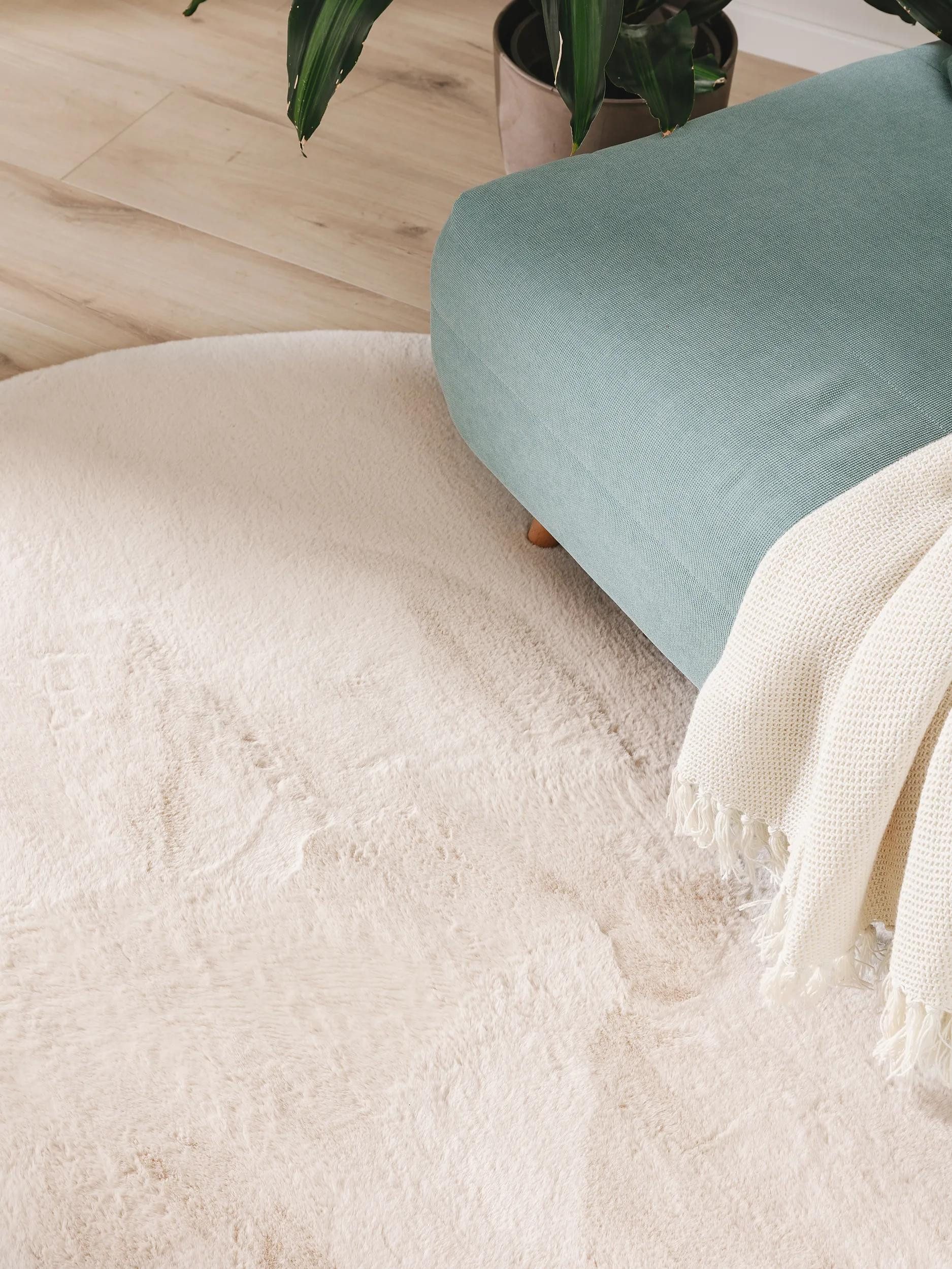 benuta Fellteppich Furry, rund, Höhe: 11 mm, Teppich Wohnzimmer, Esszimmer, Schlafzimmer, Flur, Weich, Rutschfest