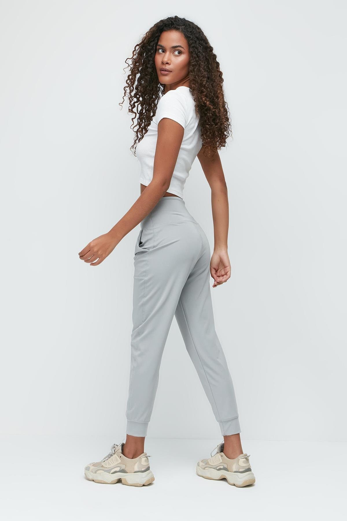 C&CITY Pyjama Hochtaillierte Jogger-Sweatpants mit Bündchen günstig online kaufen