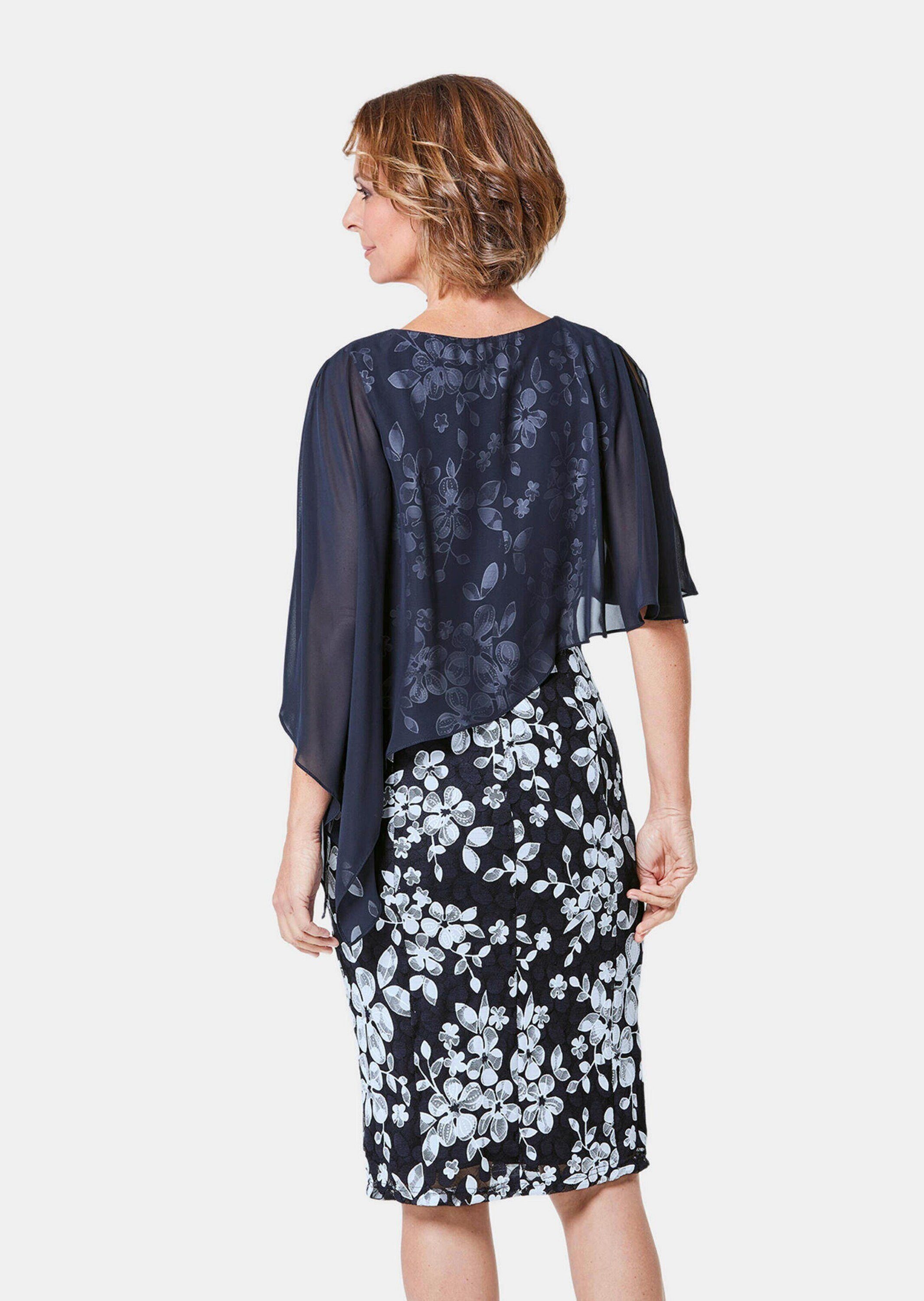 GOLDNER Abendkleid Kurzgröße: Chiffonkleid mit raffiniertem Überwurf Rundhalsausschnitt und einzigartiges Strukturmuster – Bild 4 von 5
