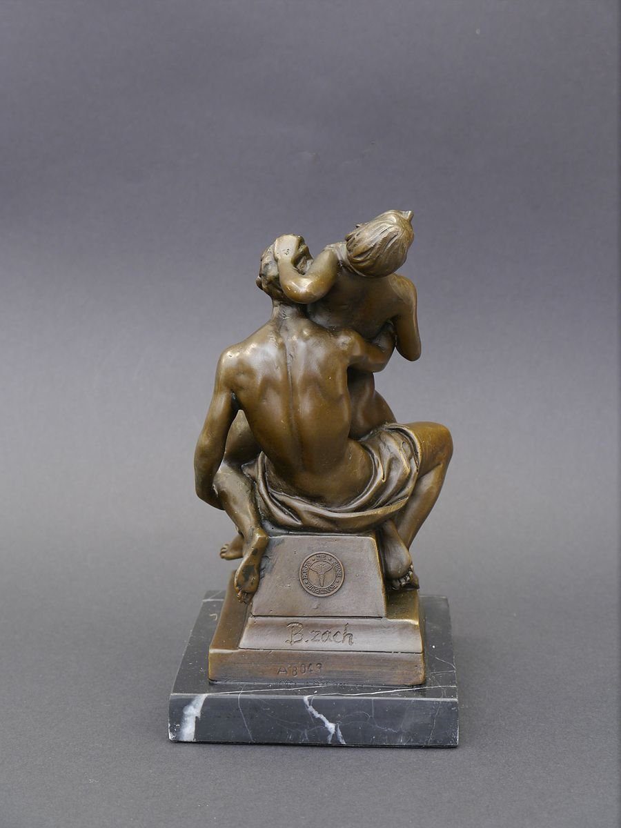AFG Dekoobjekt Zeitlose Erotik: Bronze Skulptur - Liebesakt Pärchen beim