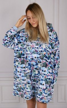 Sarcia.eu Damenbademantel DISNEY Stitch Pullover/Bademantel/Decke mit Kapuze, für Damen, XS-S