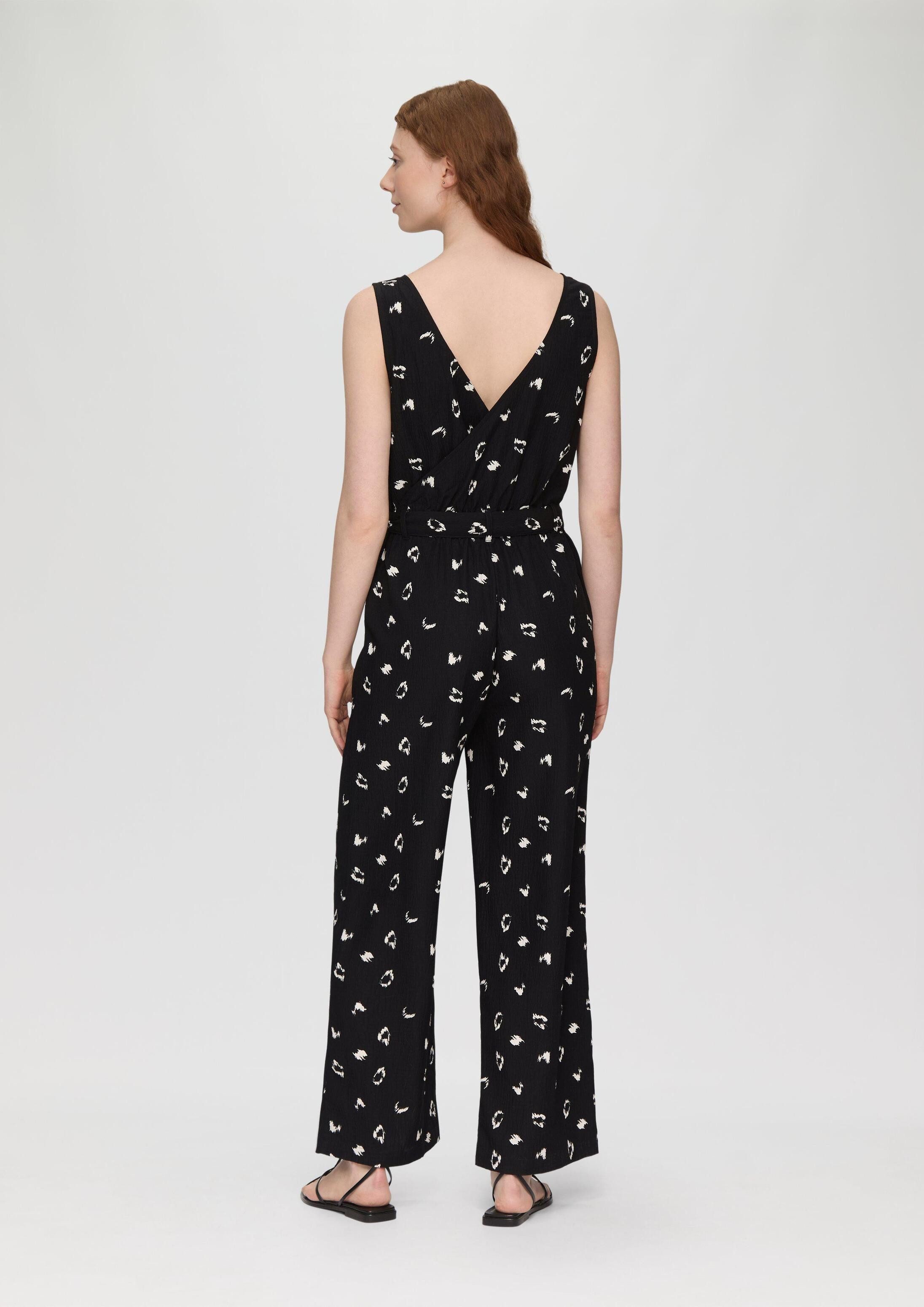 QS Jumpsuit Overall Ärmelloser Jumpsuit mit Eingrifftaschen und Bindeband