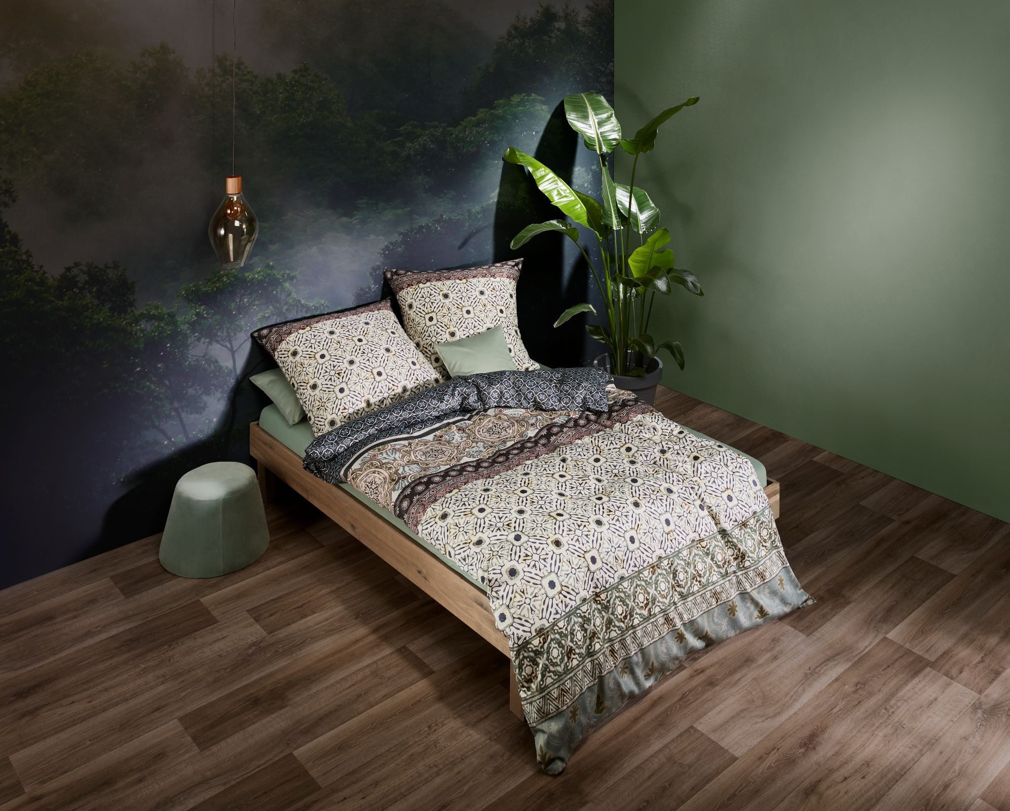 fleuresse Bettwäsche Fleuresse Mako-Satin Bettwäsche 135x200 Mosaik Ornamente grün braun, Mako-Satin, 2 teilig, für Sommer und Winter