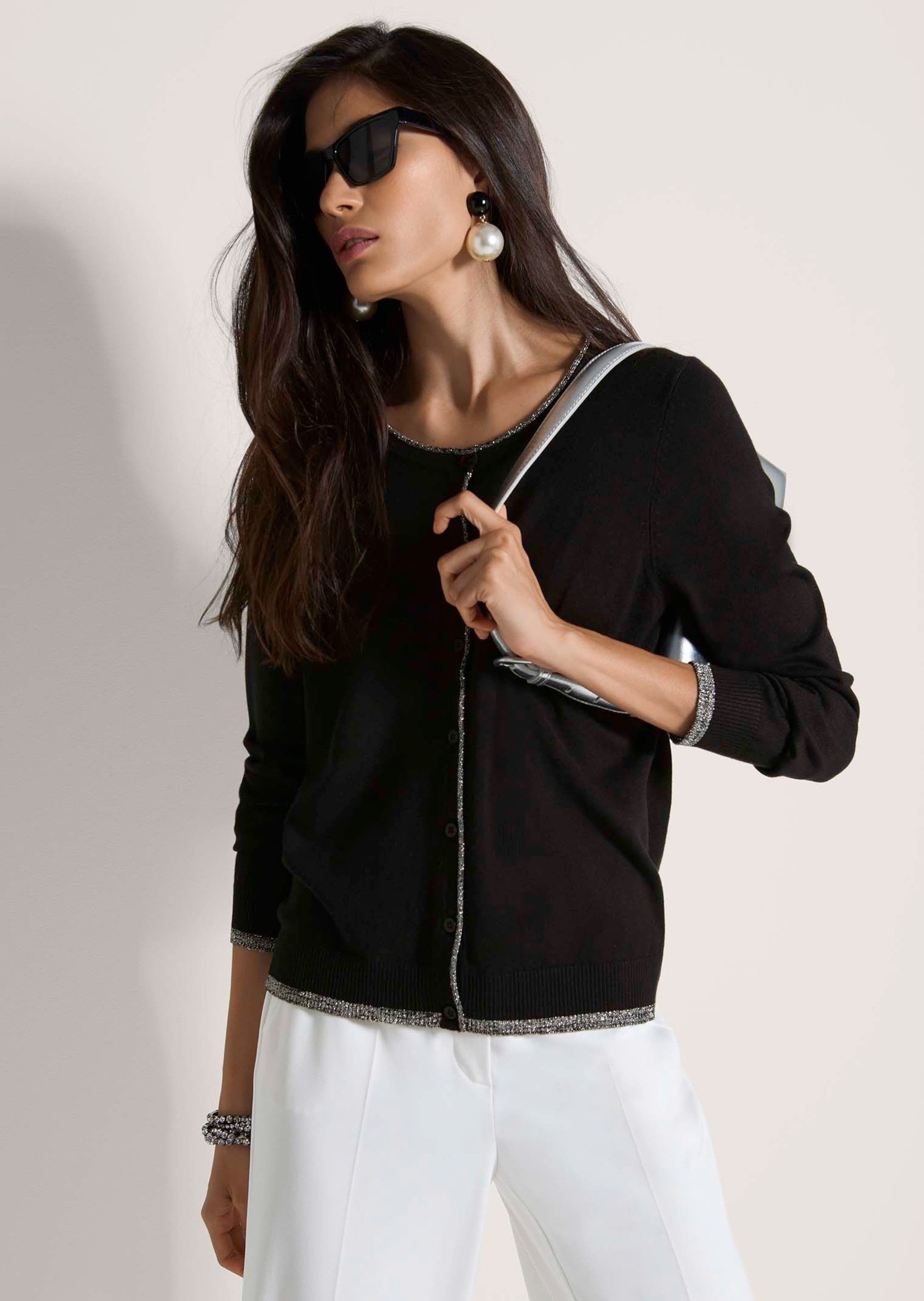 MADELEINE Strickjacke Lockere Feinstrick-Jacke mit Kontrasten Langarm Cardigan aus Viskose-Mix, Rundhalsausschnitt