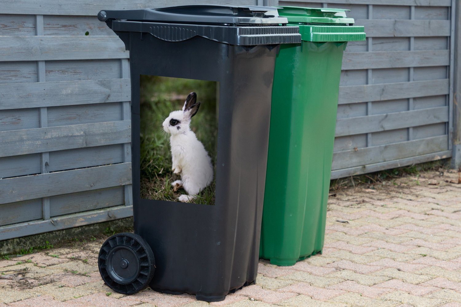 MuchoWow Wandsticker Kaninchen (1 Gras St), Mülltonne, Abfalbehälter Haustier Container, - Sticker, Mülleimer-aufkleber, 