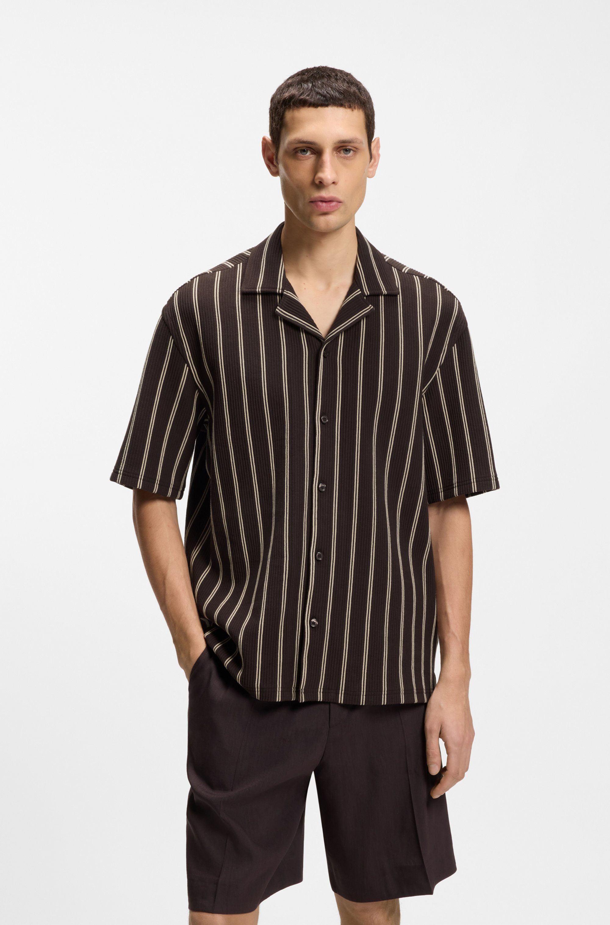 BOSS Kurzarmhemd LARS CAMP B Overshirt mit Freizeitkragen, Relaxed Fit