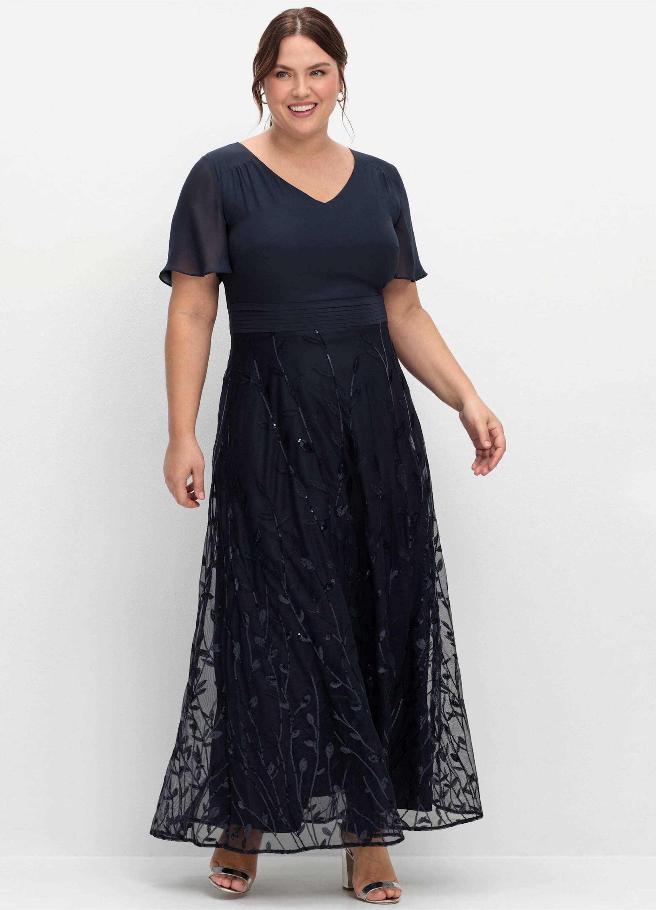 Sheego Etuikleid Abendkleid Kurzarm mit Stickerei und Pailletten am Rock