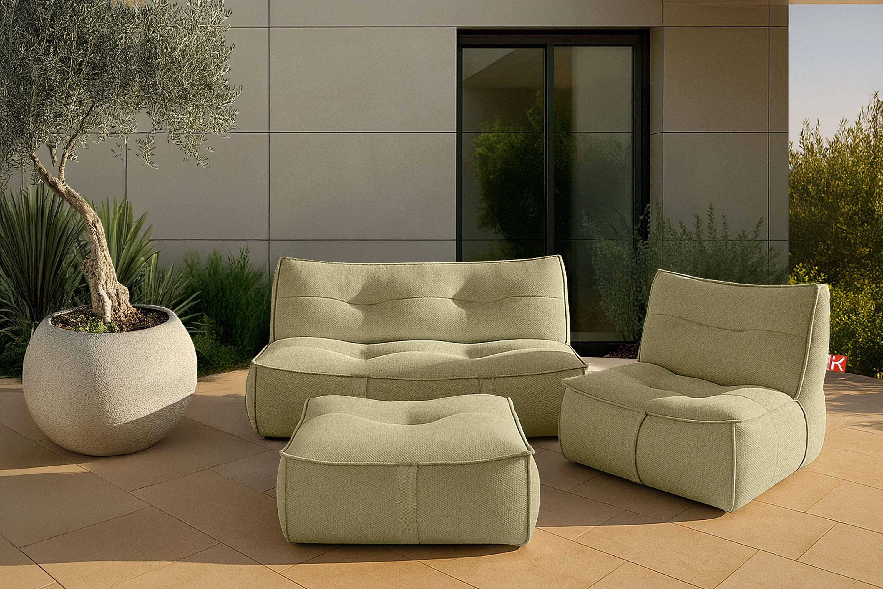 KONSIMO® Gartenlounge-Set LOVIA Gartenmöbel-Set, Modern, Premiumqualität aus EU, (3-tlg., wetterbeständig, rutschfeste Unterseite, ultra-robuste Griffe), hochwertiger Sitzkomfort, mit integrierter Schutzhülle