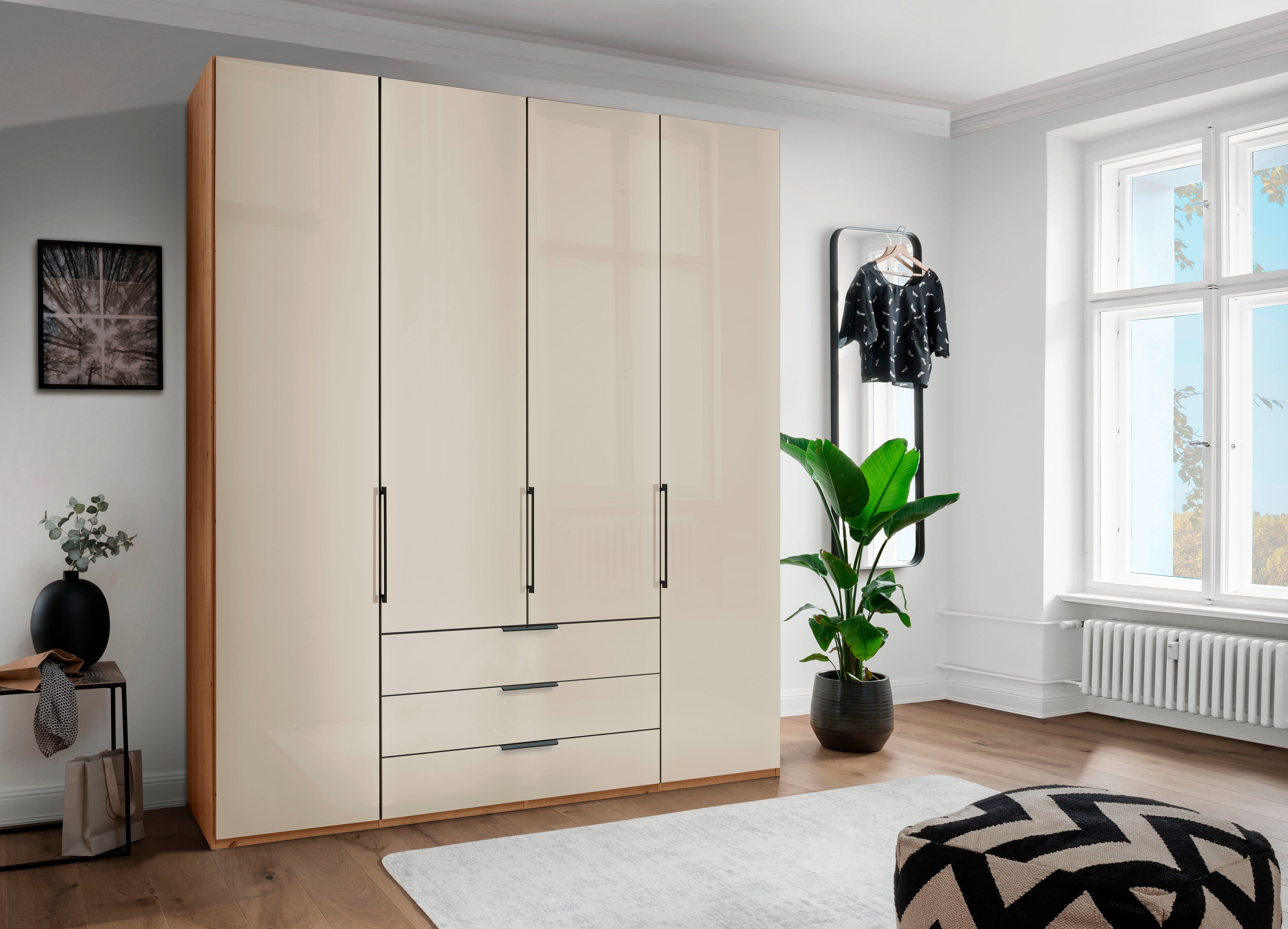 WIEMANN Falttürenschrank Monaco mit Glasfront sowie hochwertigen Beschlägen